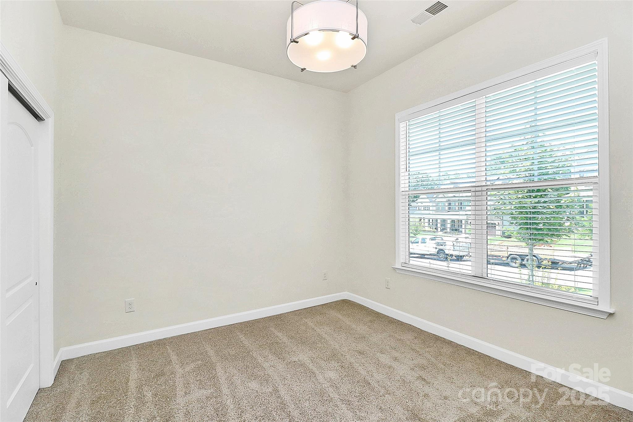 163 Crenshaw Place Property Photo 30