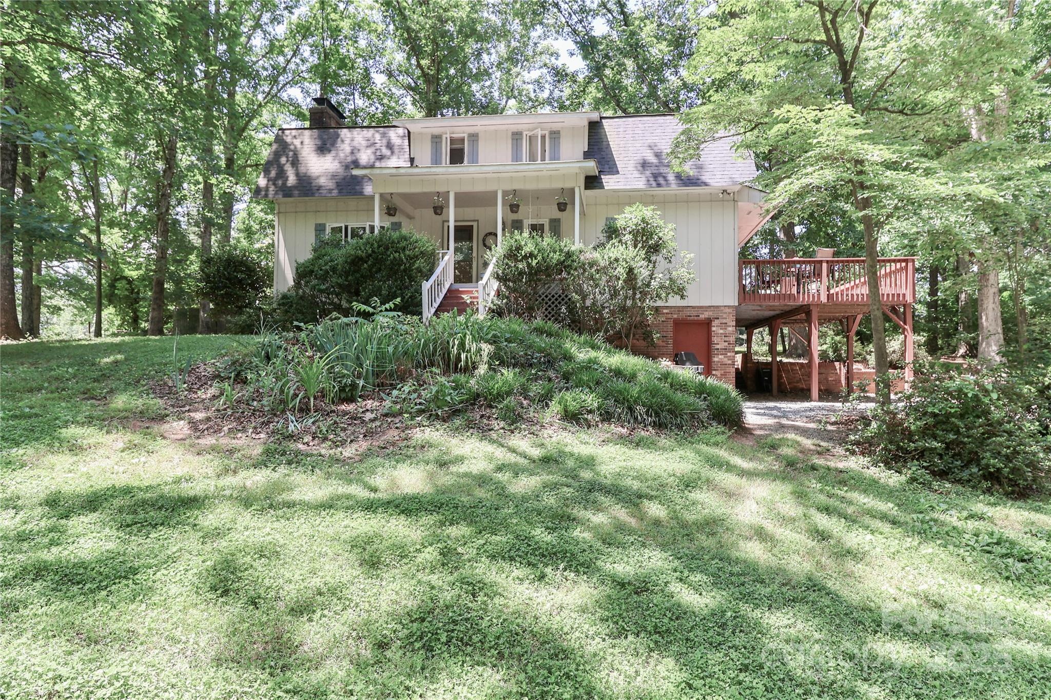 173 Rocky River Road Property Photo 2