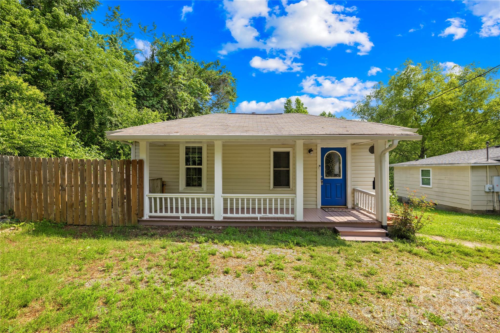 485 Lincoln Street Property Photo 1