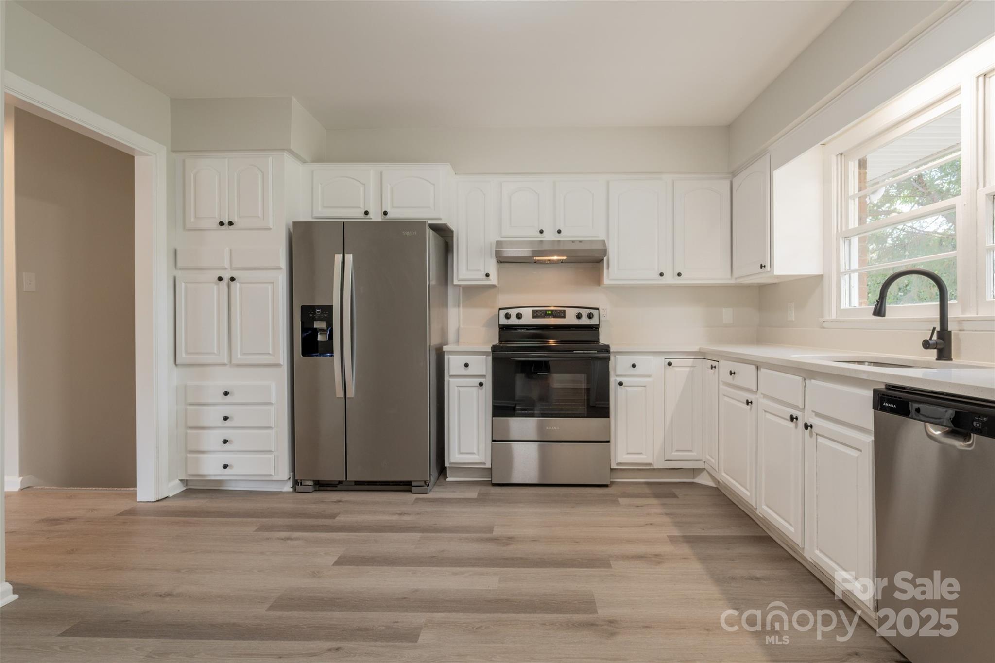 4601 Graham Road Property Photo 3