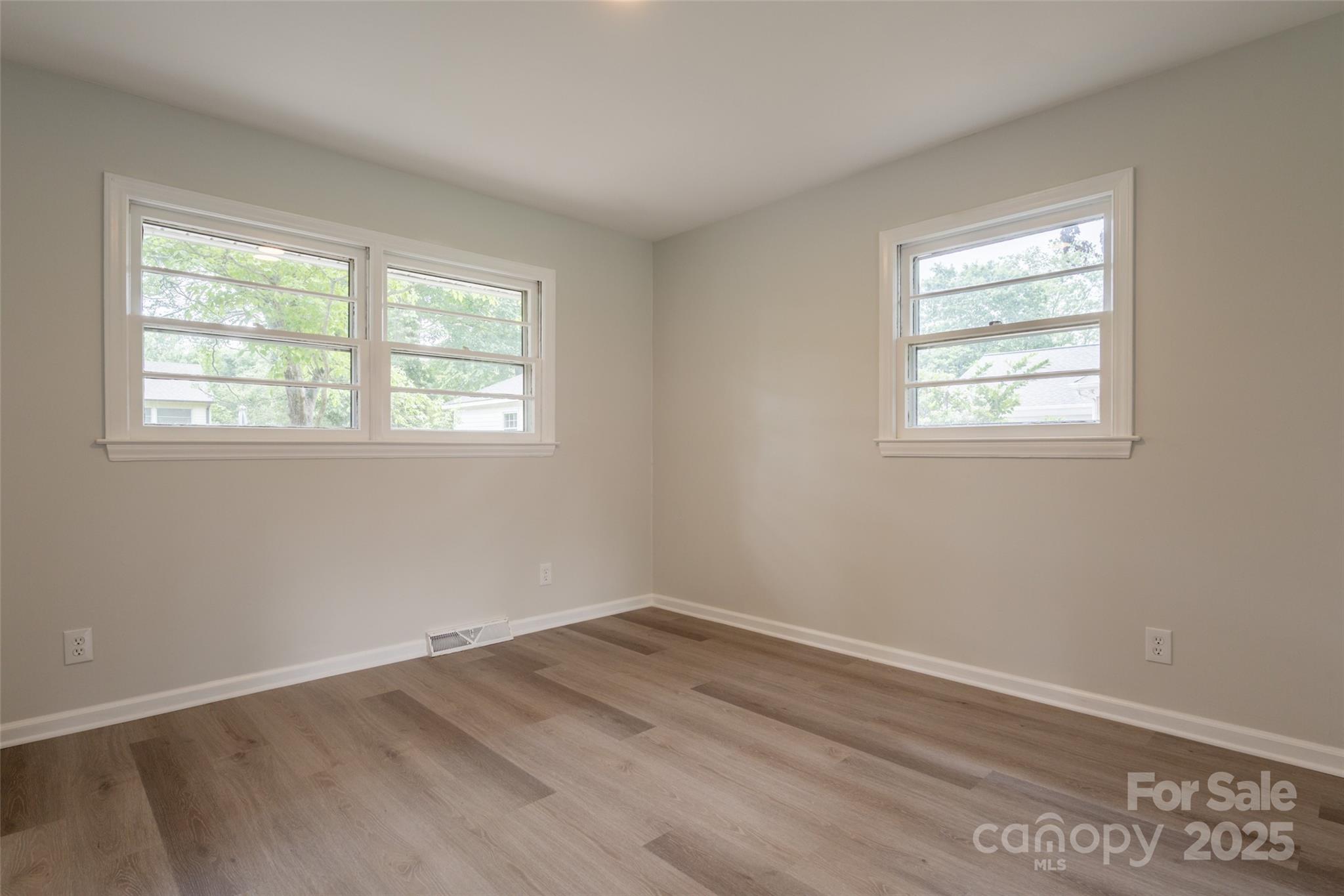 4601 Graham Road Property Photo 5