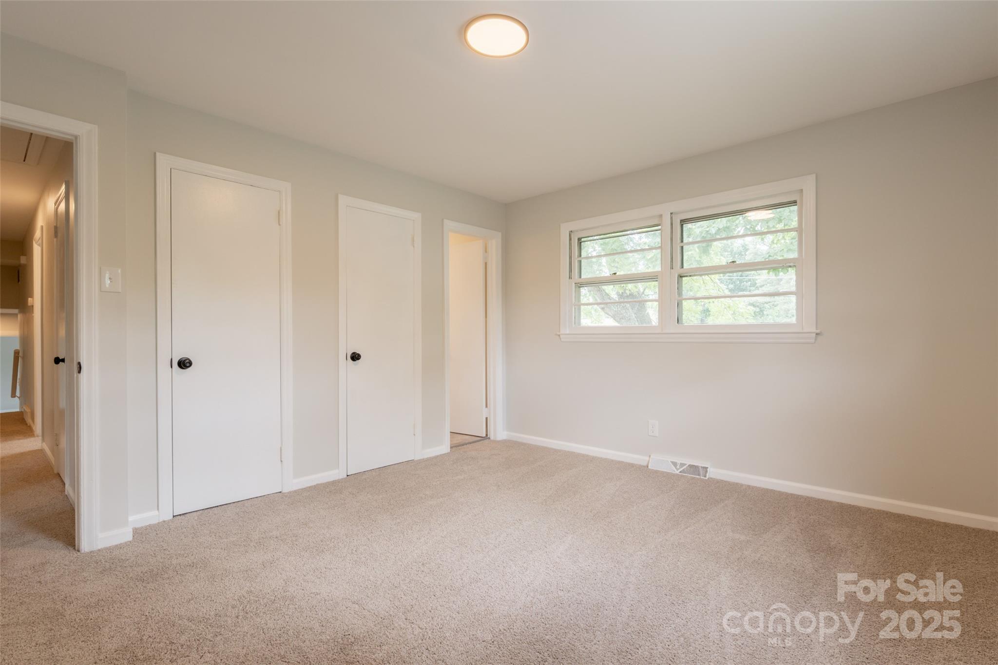 4601 Graham Road Property Photo 7