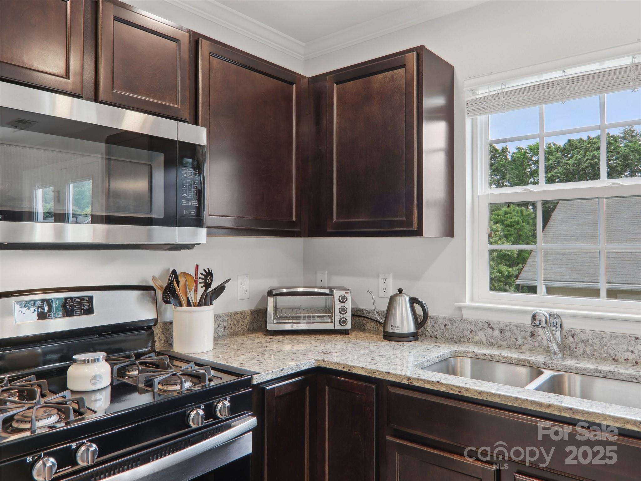 198 Alpine Ridge Drive Property Photo 19