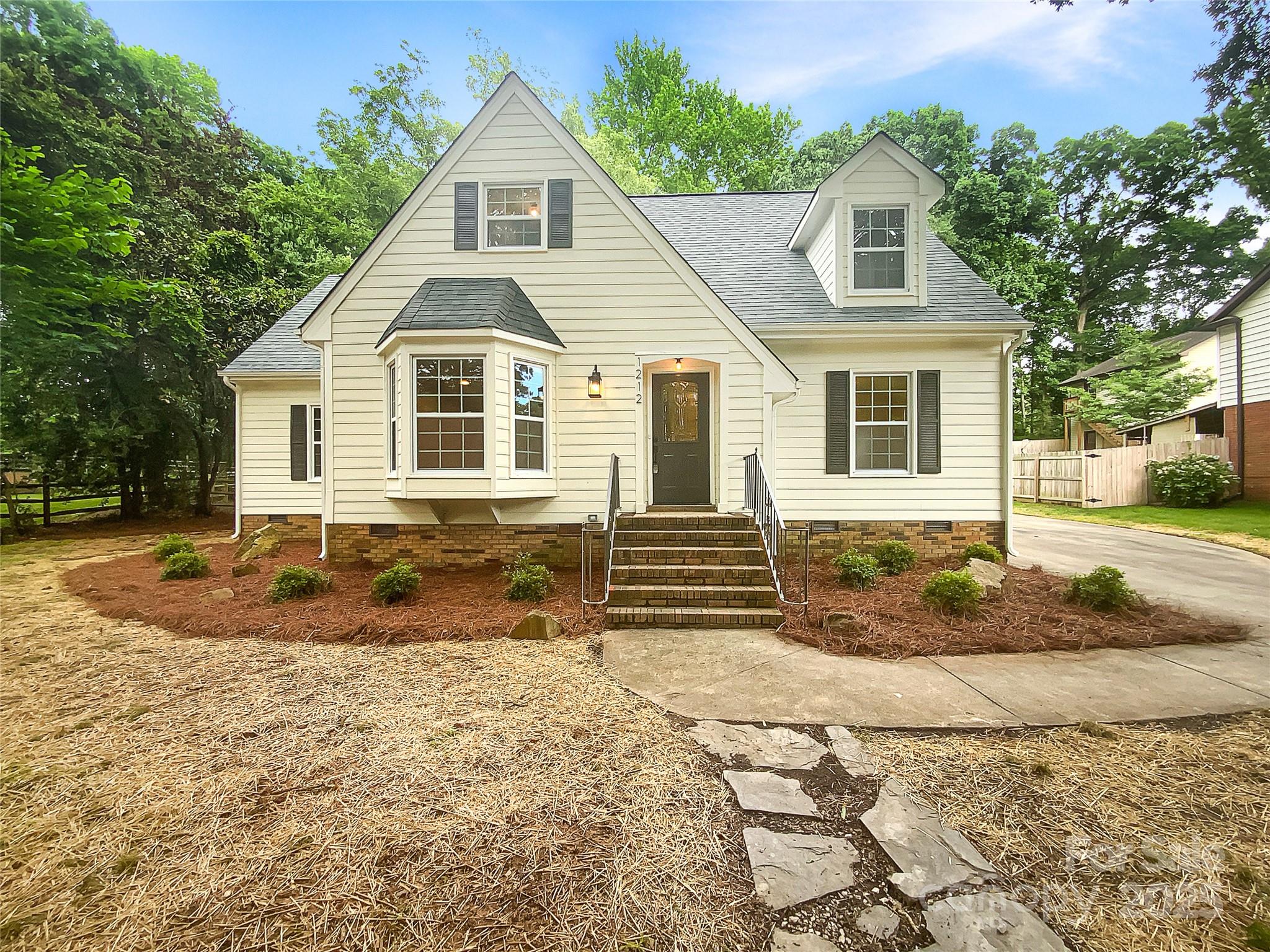 1212 Beechdale Drive Property Photo 1