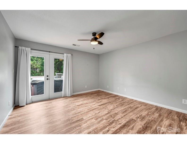 109 Meadow Run 26 Property Photo 17