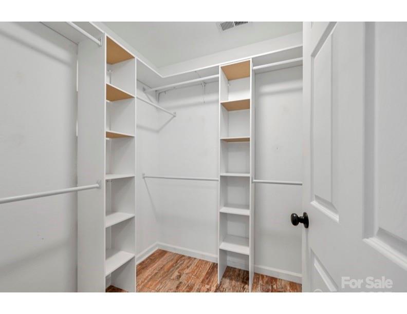 109 Meadow Run 26 Property Photo 19