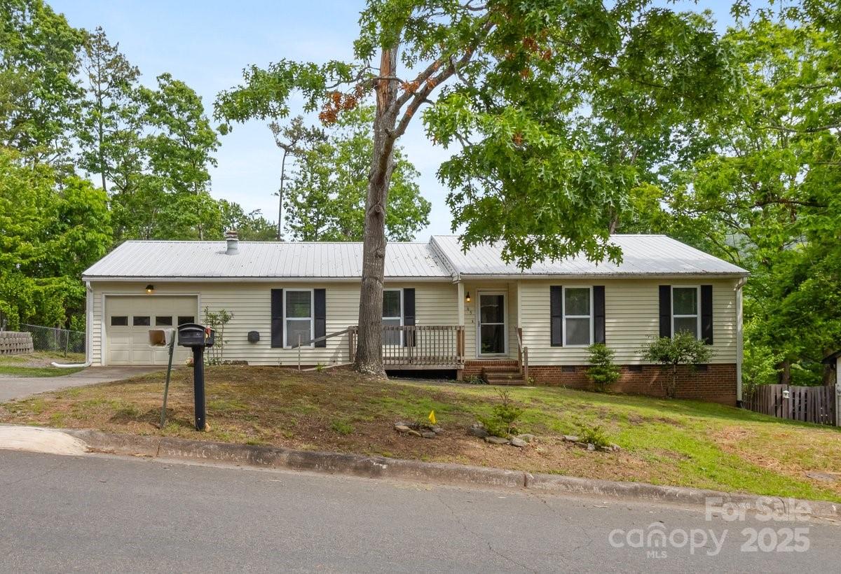 65 Knoll Ridge Drive Property Photo 1