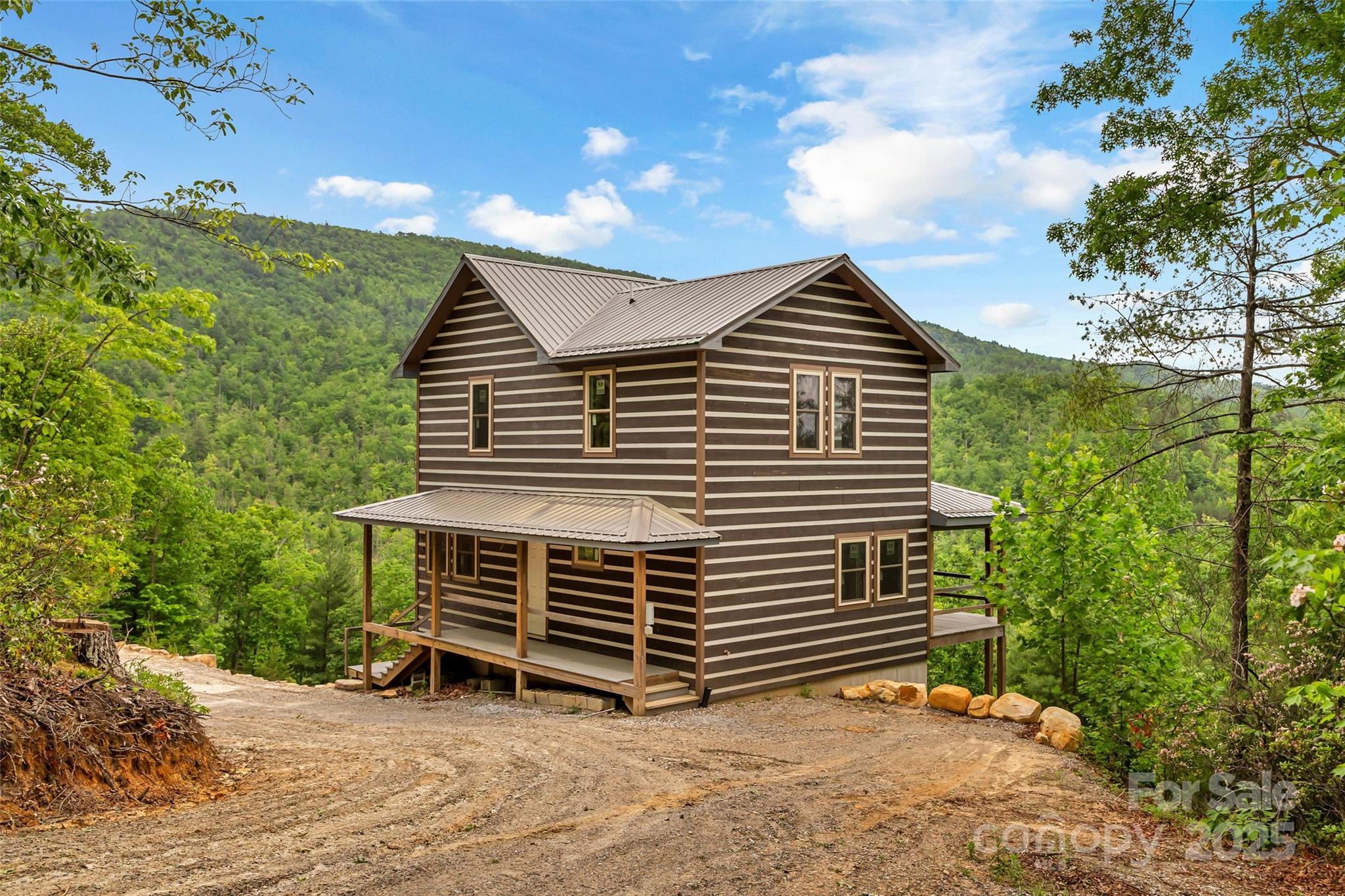 548 Wilderness Drive Property Photo 2