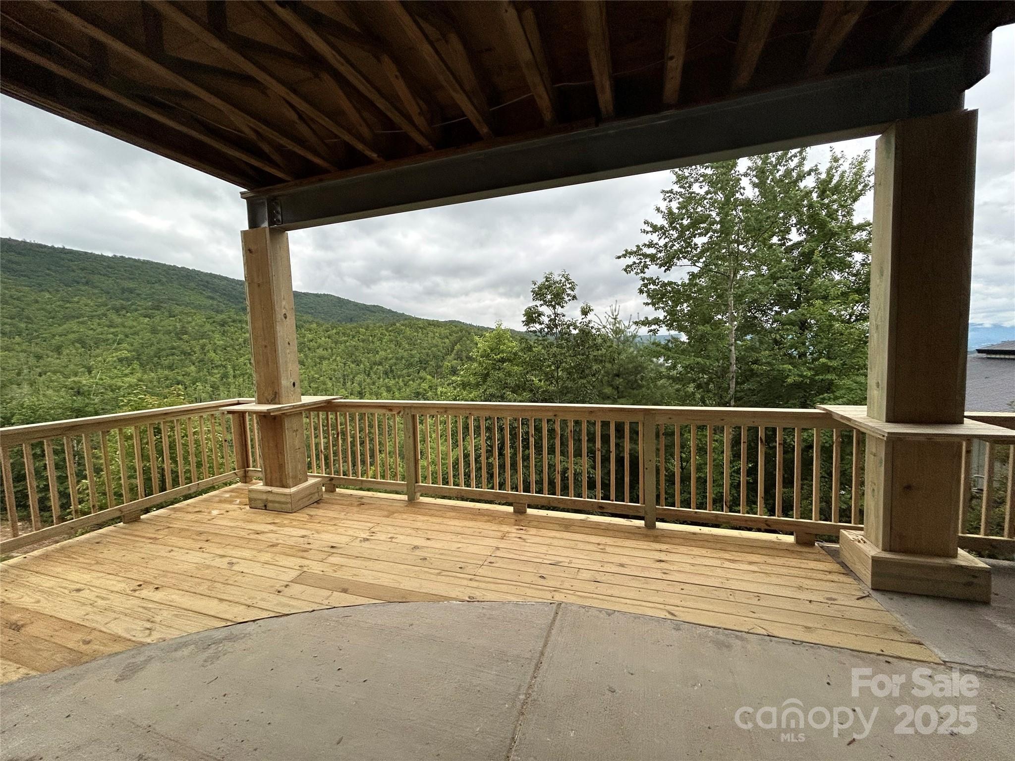 548 Wilderness Drive Property Photo 17