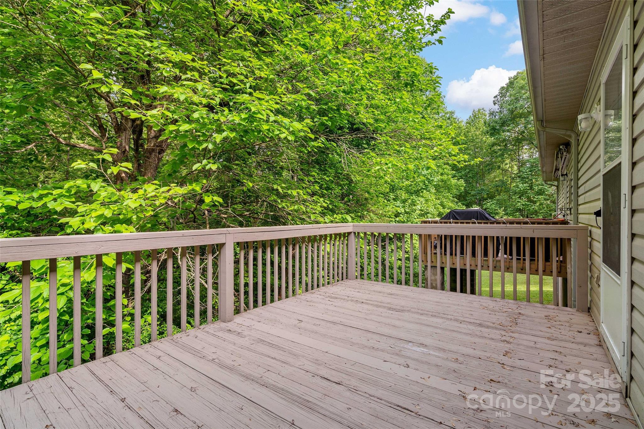 160 Whispering Pines Drive 160 Property Photo 3