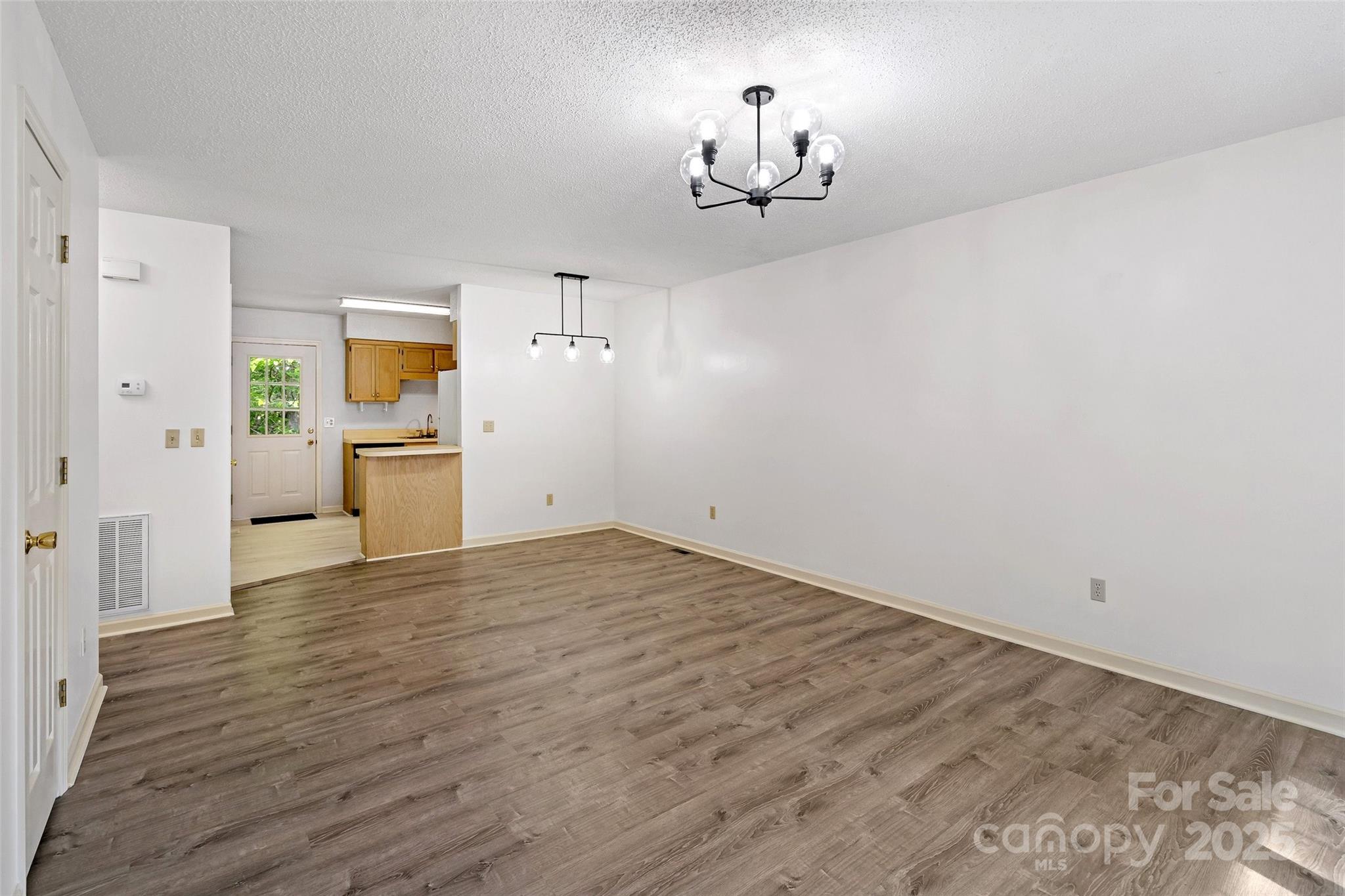 160 Whispering Pines Drive 160 Property Photo 15