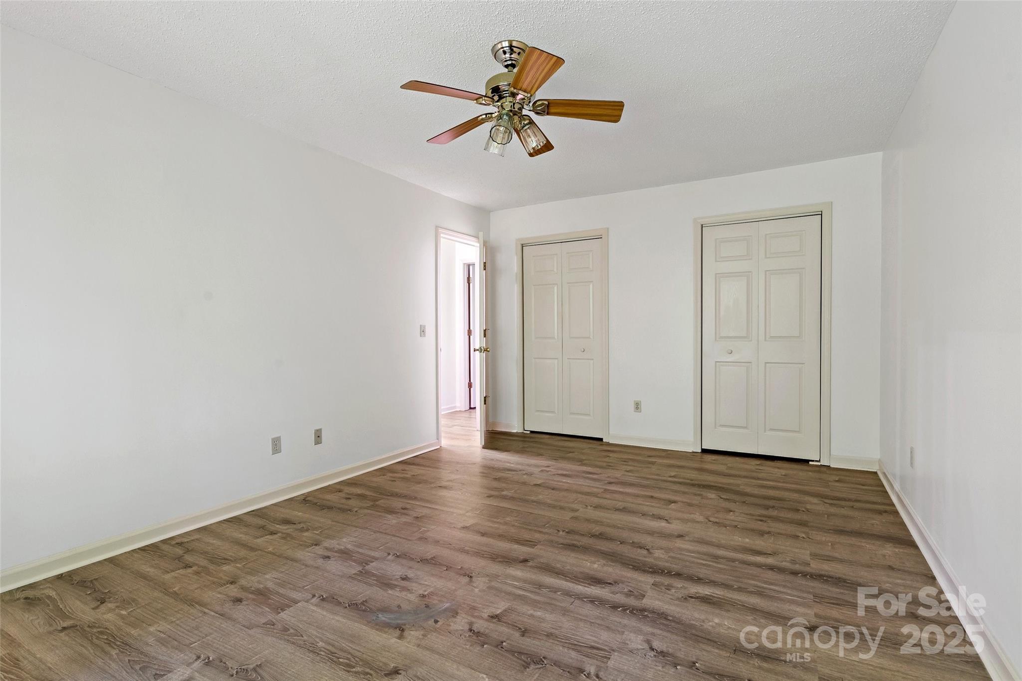 160 Whispering Pines Drive 160 Property Photo 22