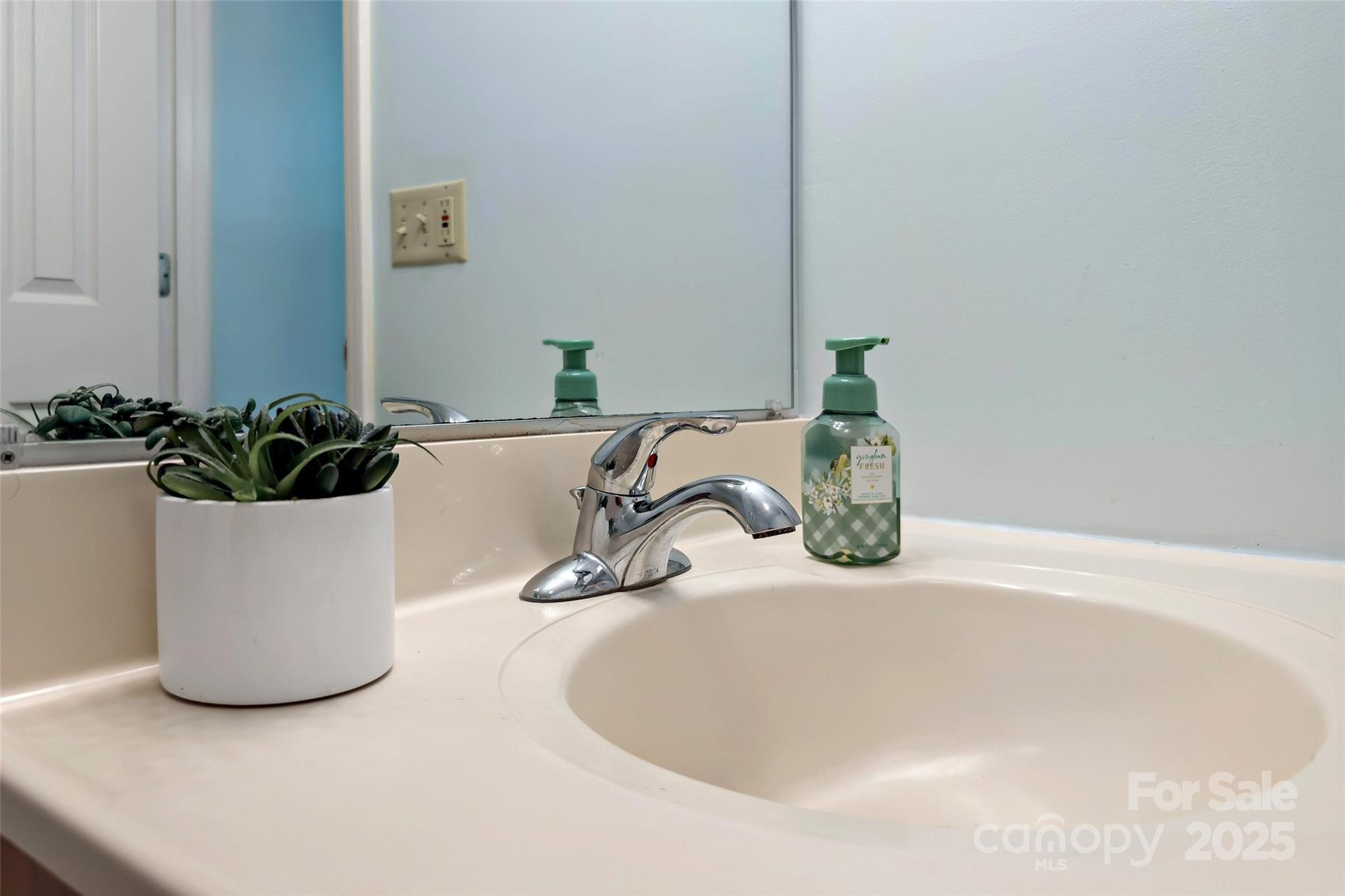 160 Whispering Pines Drive 160 Property Photo 24