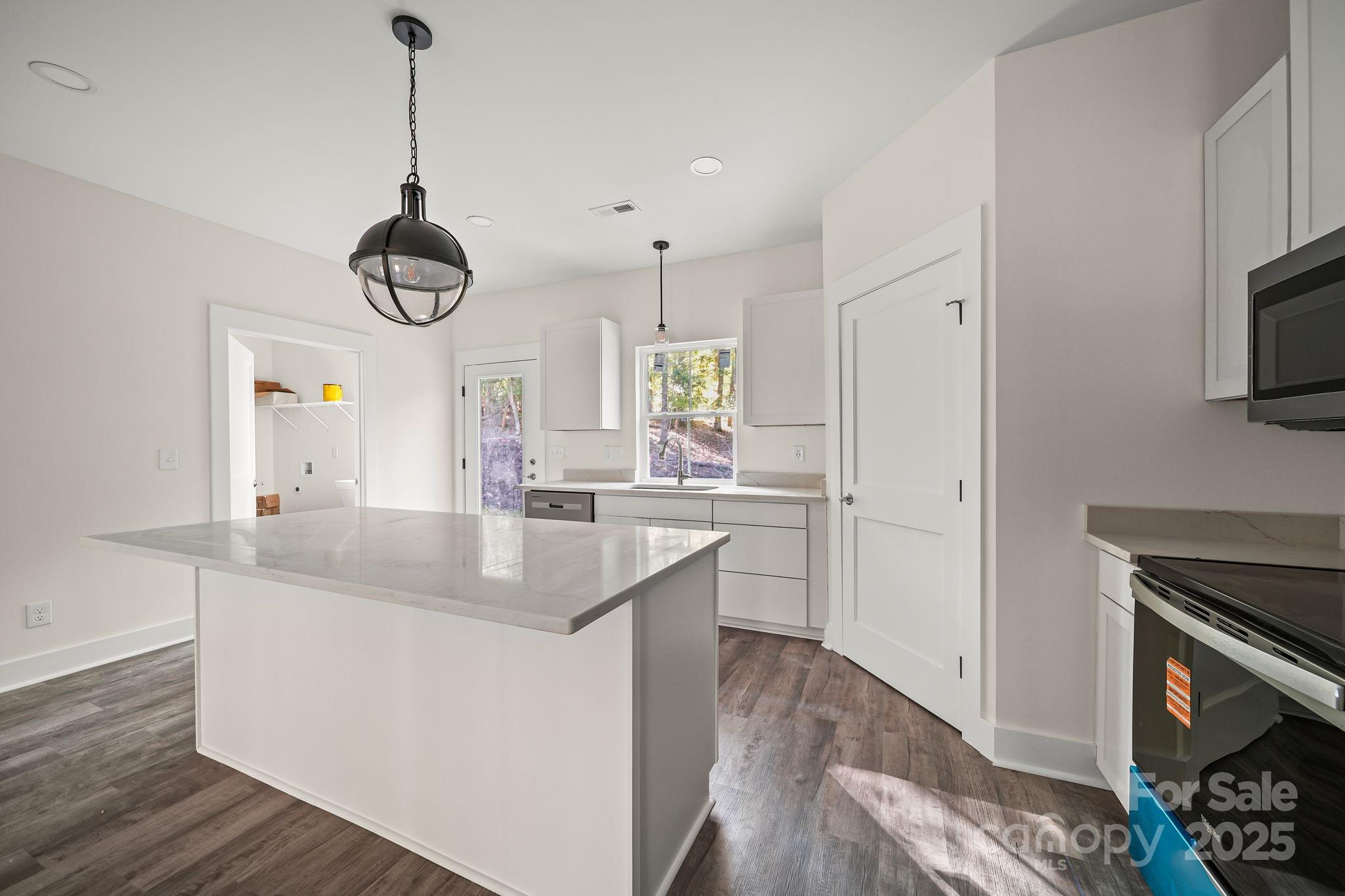 237 Roxboro Drive Property Photo 15