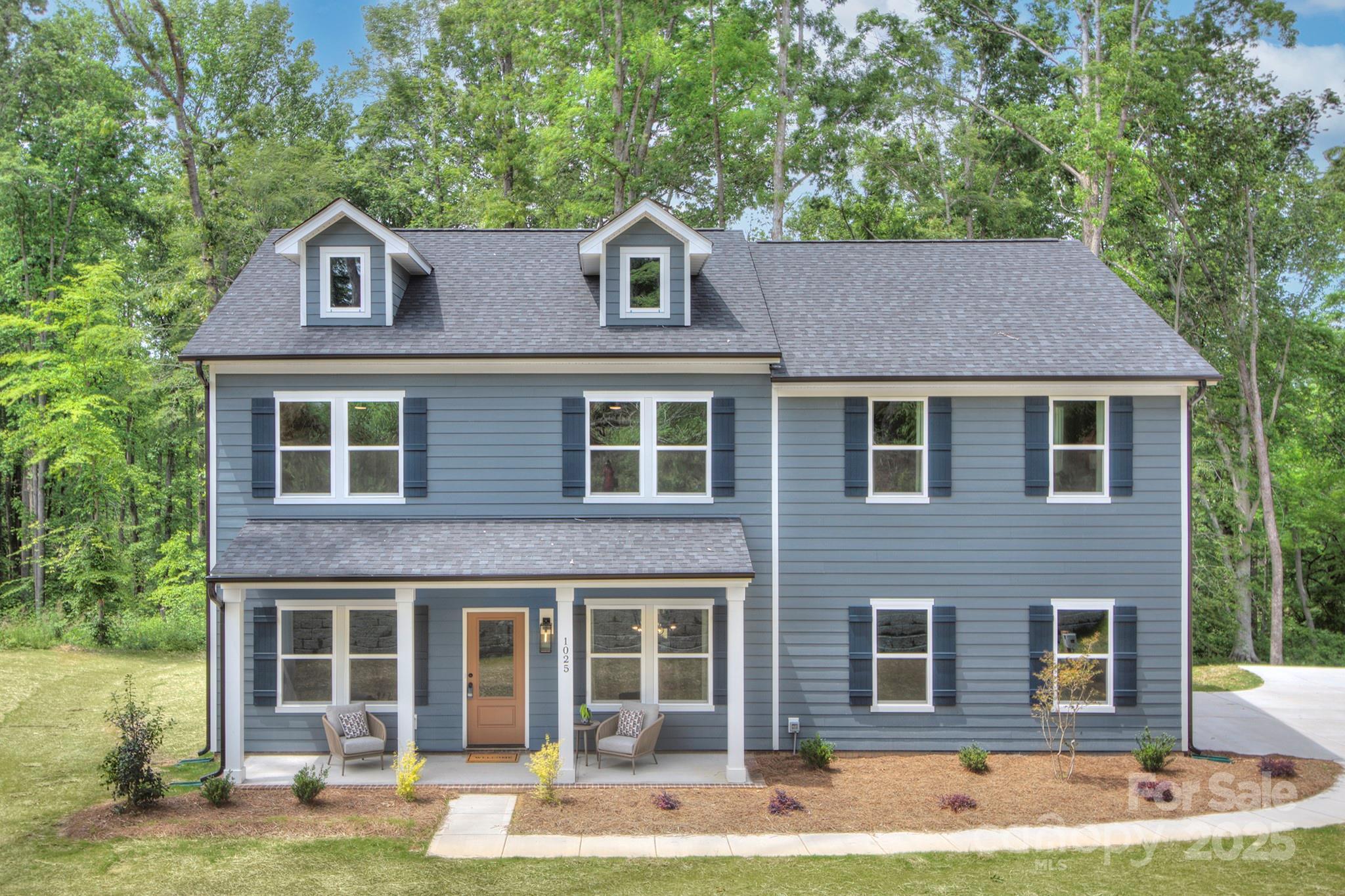 1025 Harrogate Drive Property Photo 1