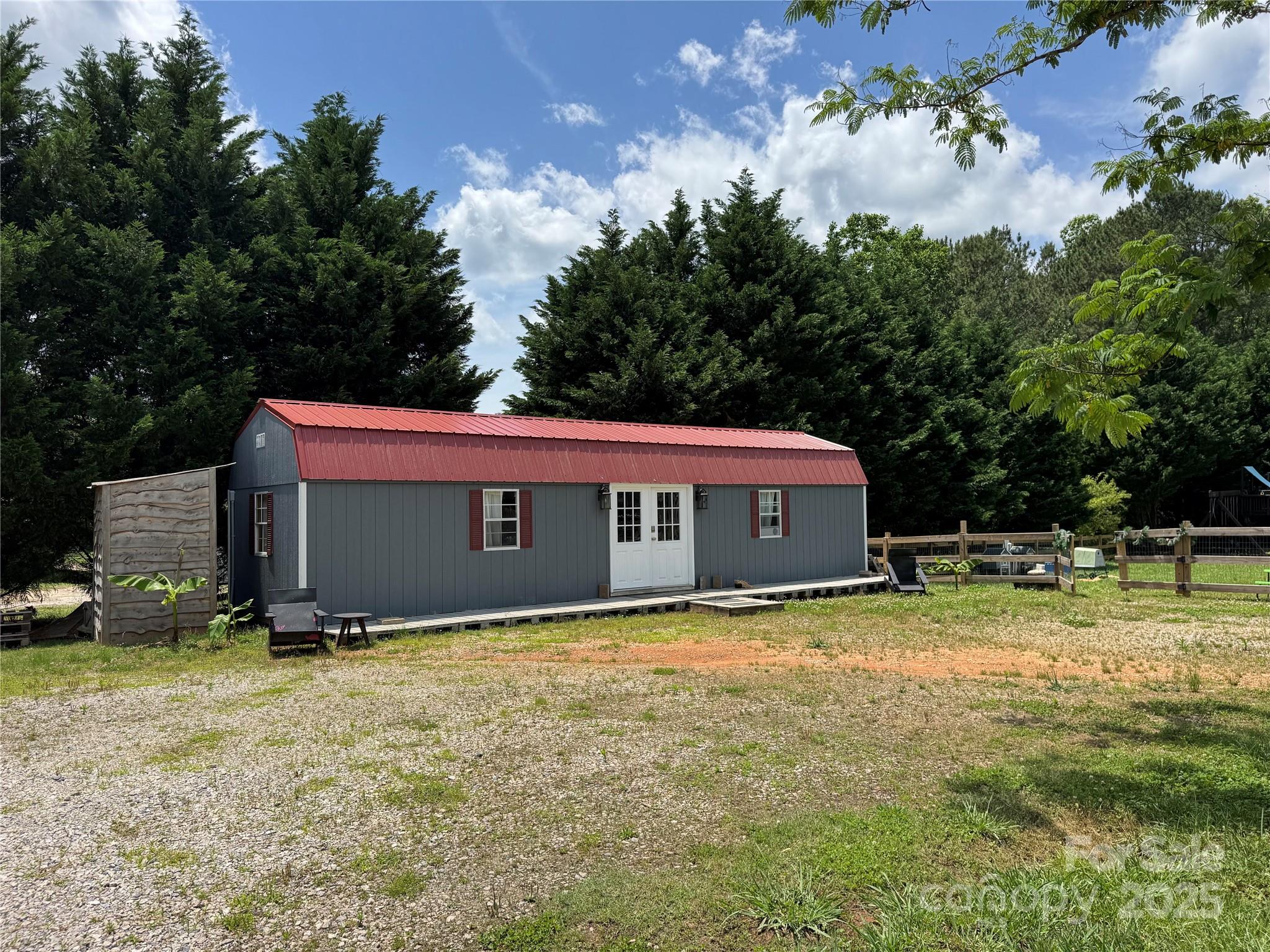 1853 Lincoln Road Property Photo 4