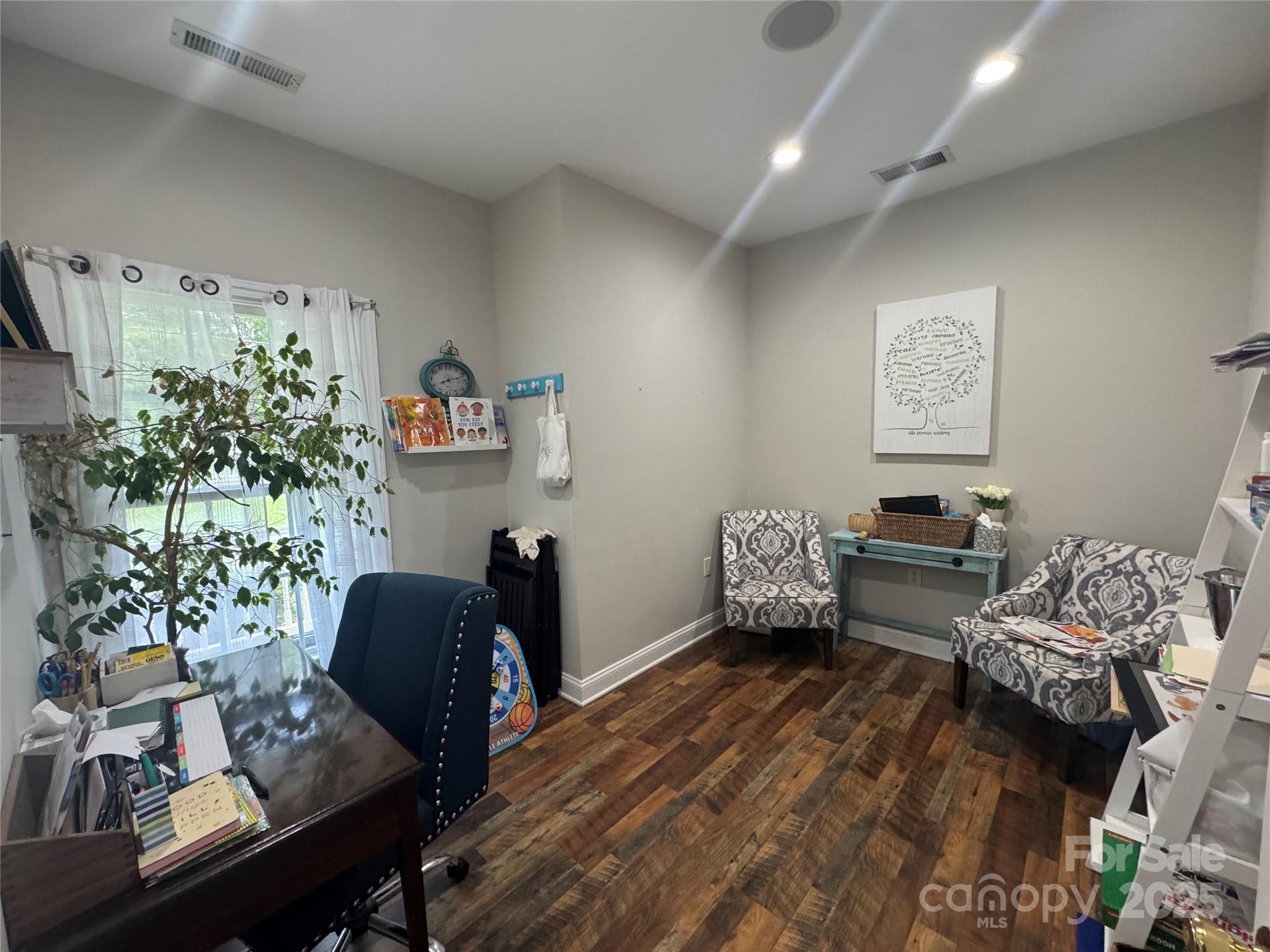 1853 Lincoln Road Property Photo 6