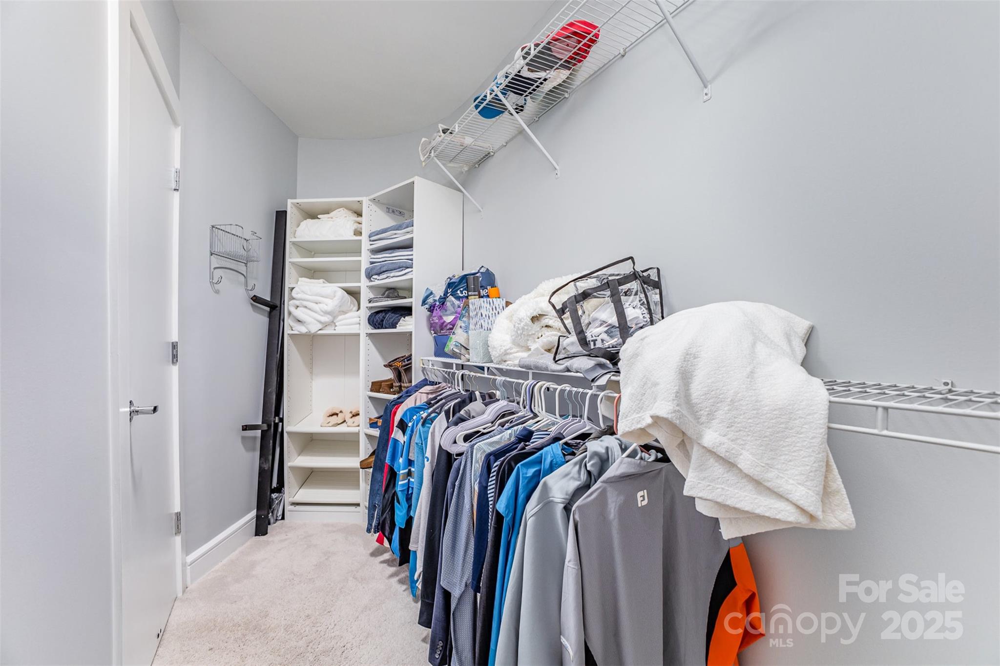 333 W Trade Street 1500 Property Photo 15