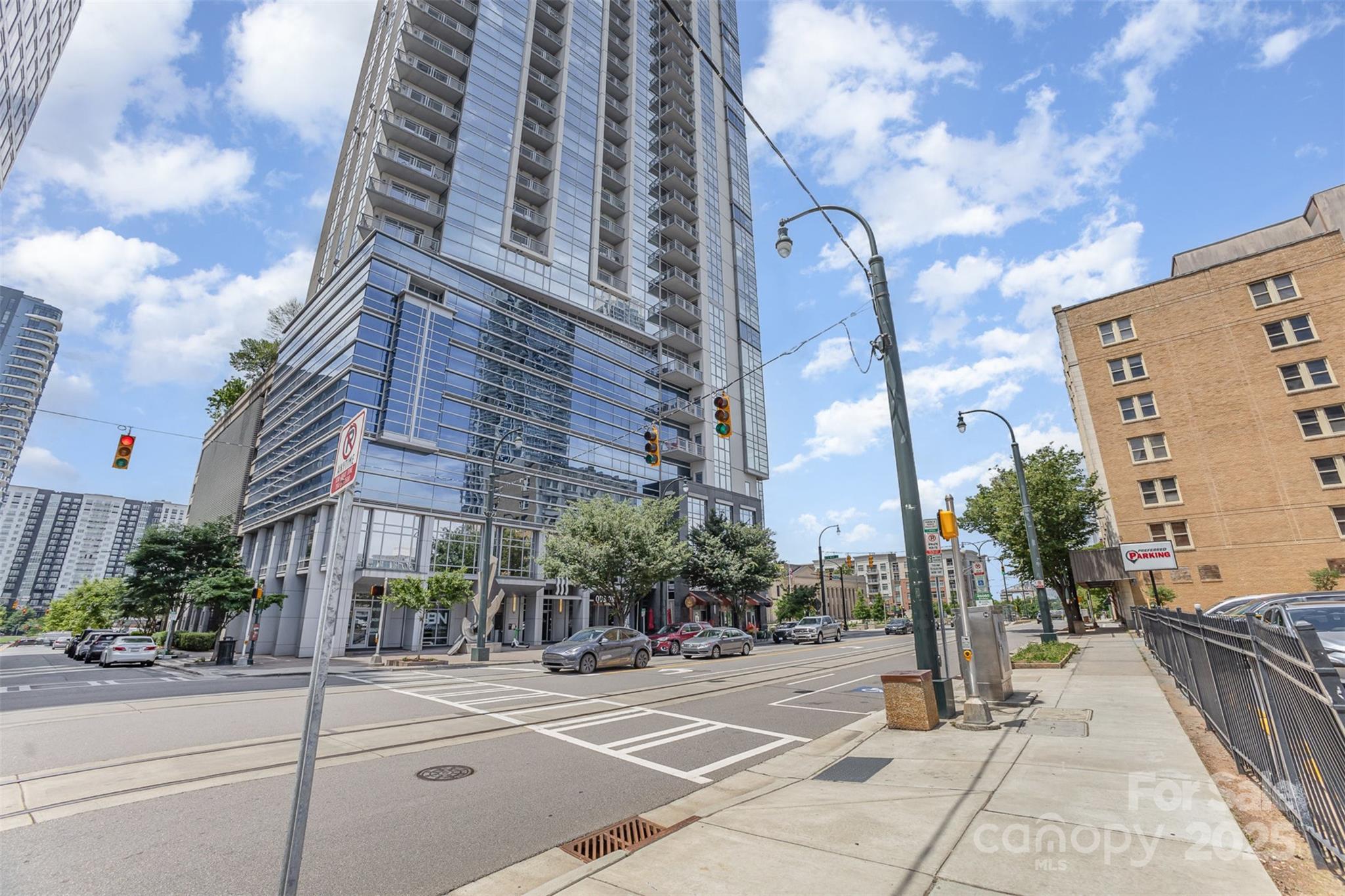 333 W Trade Street 1500 Property Photo 22