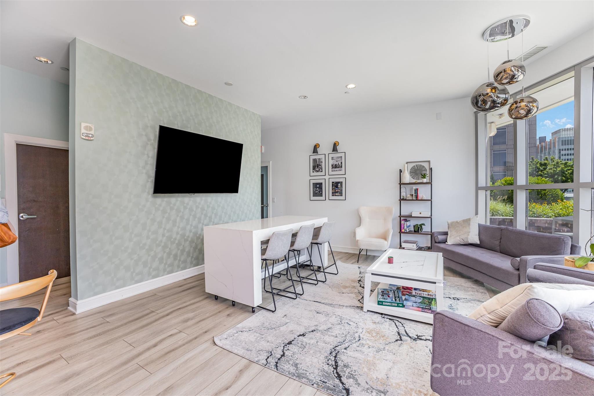 333 W Trade Street 1500 Property Photo 23