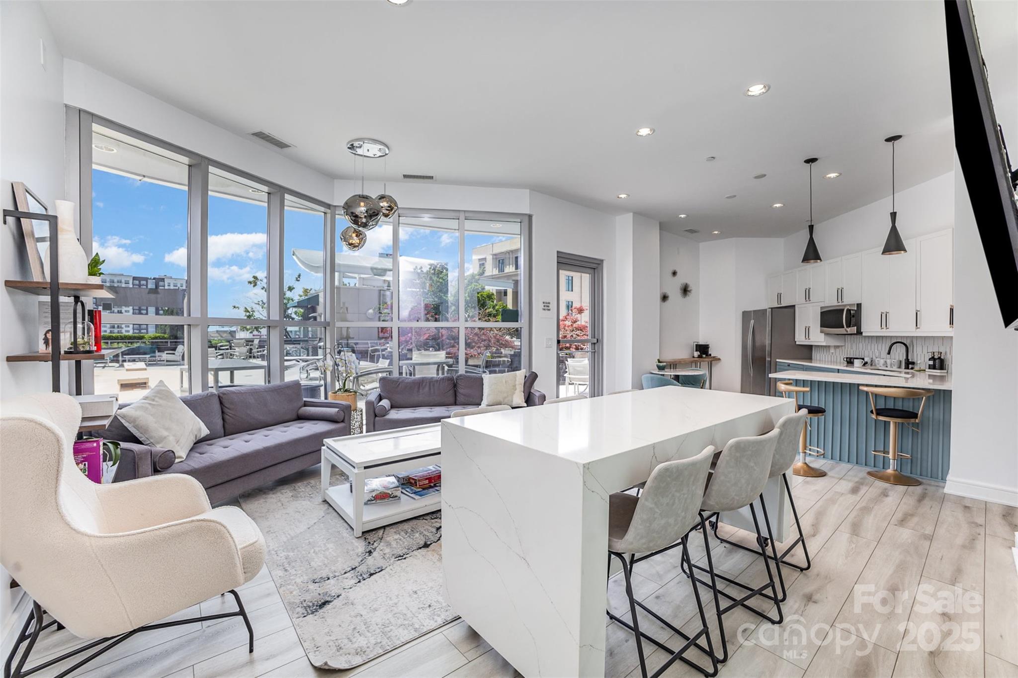 333 W Trade Street 1500 Property Photo 25