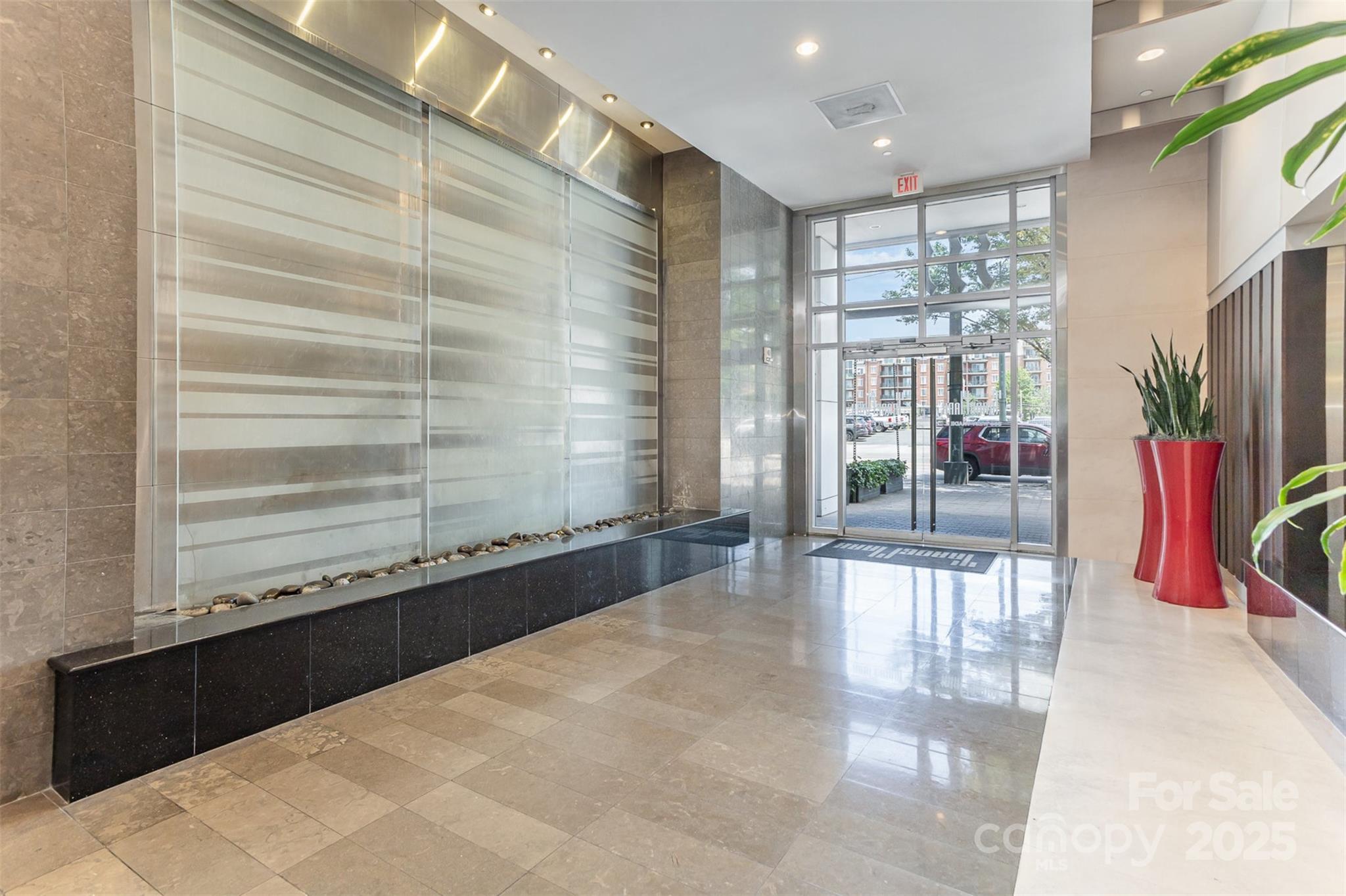 333 W Trade Street 1500 Property Photo 28