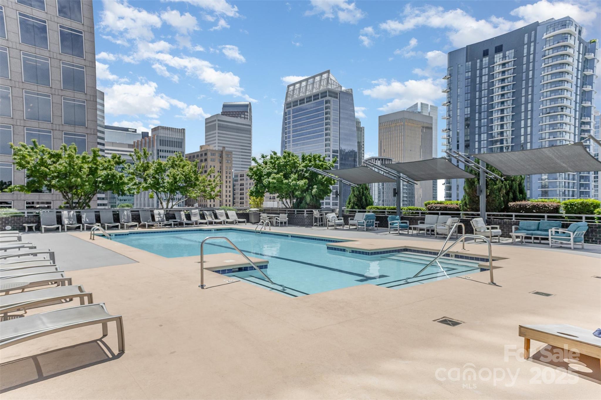 333 W Trade Street 1500 Property Photo 29