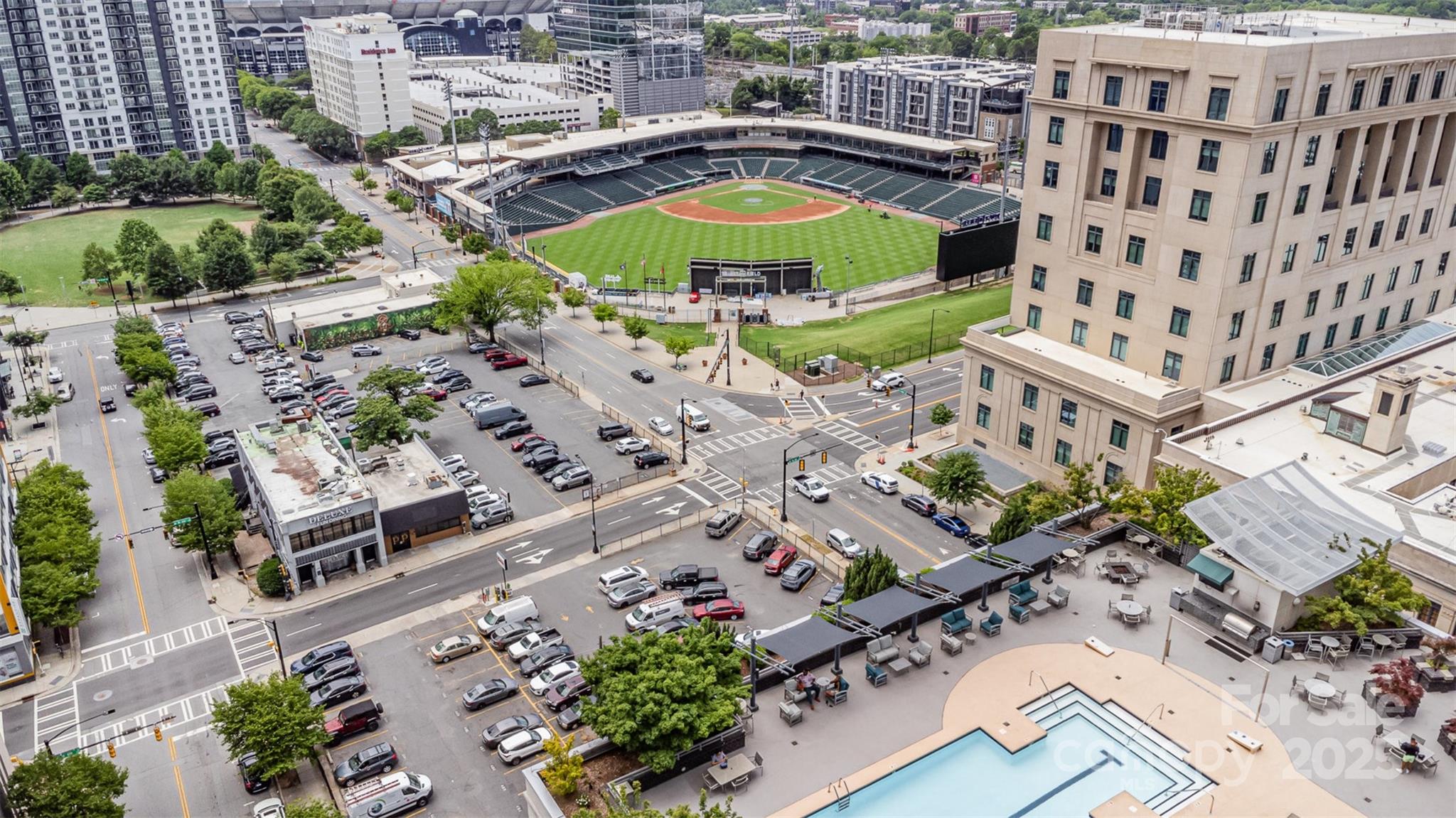 333 W Trade Street 1500 Property Photo 33