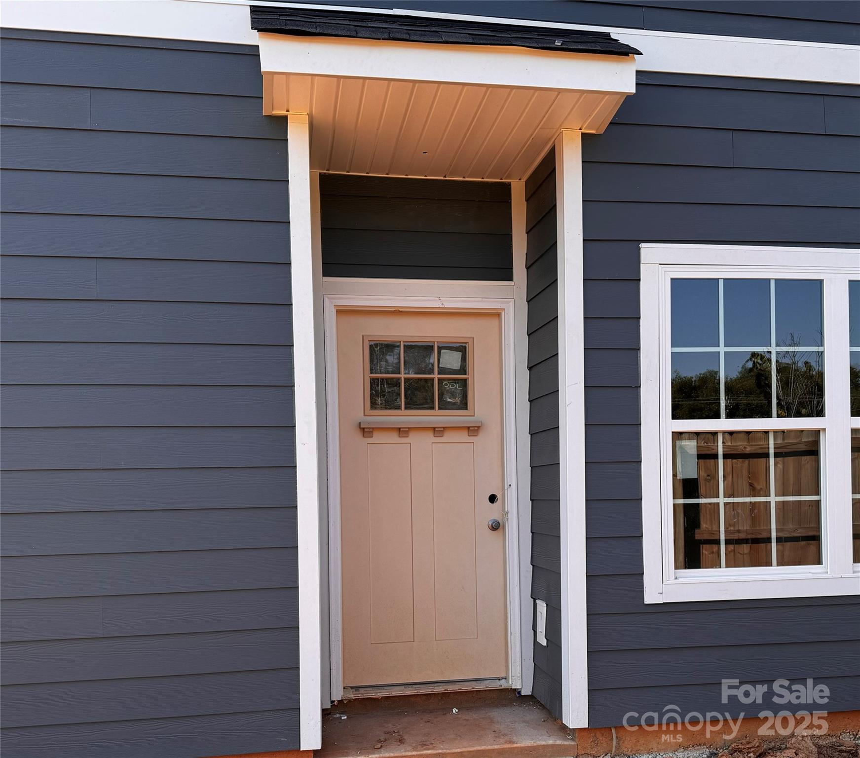 4029 Port Richmond Avenue 6 Property Photo 4