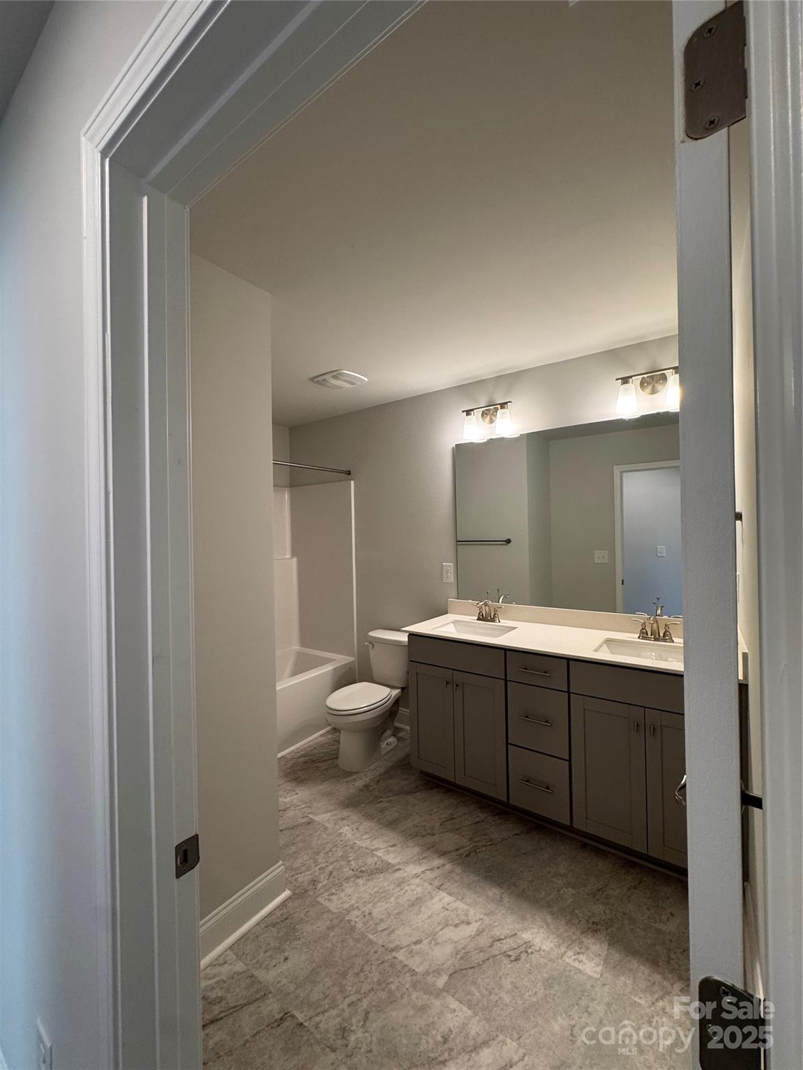 4029 Port Richmond Avenue 6 Property Photo 16