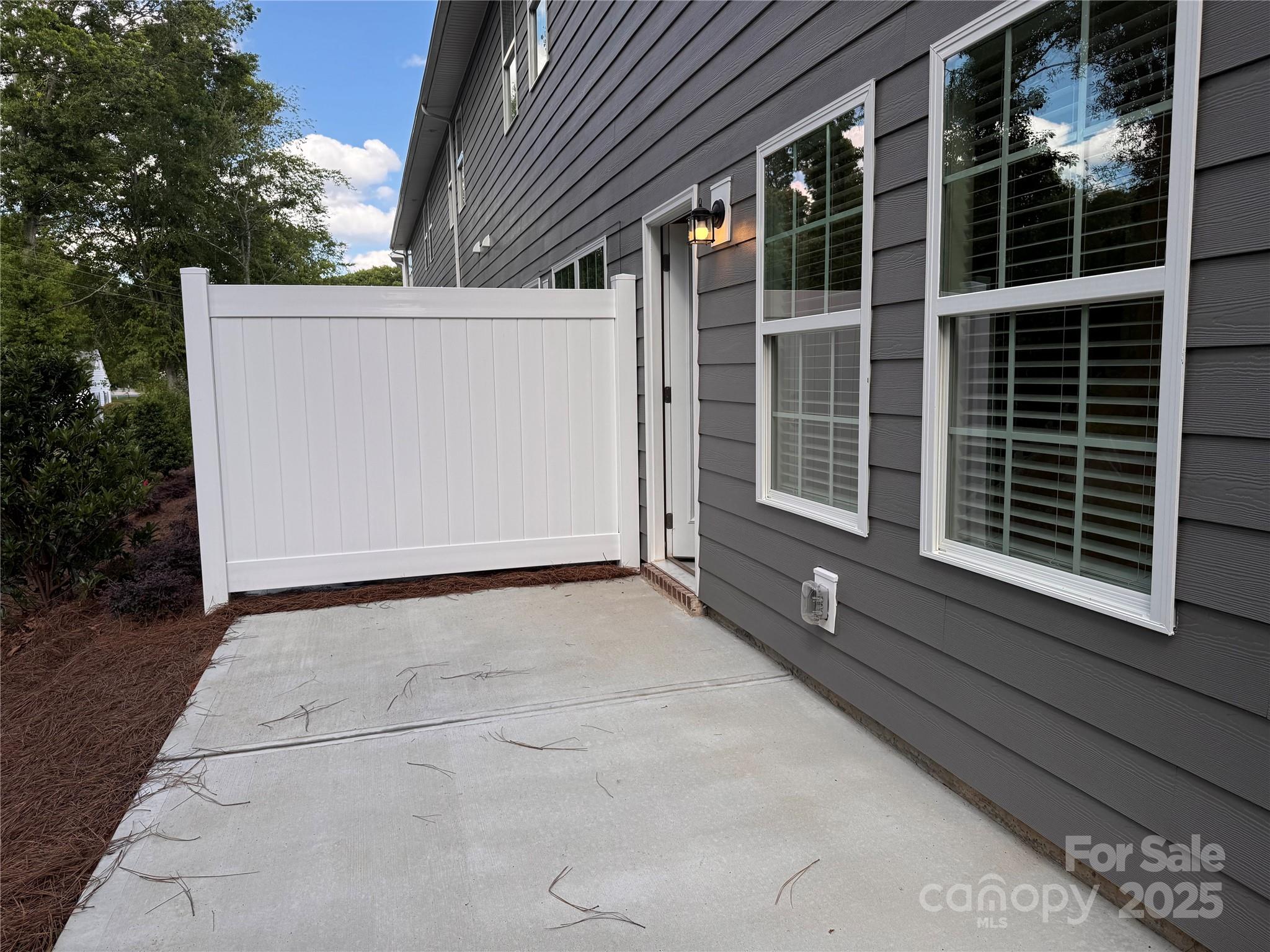 4029 Port Richmond Avenue 6 Property Photo 17