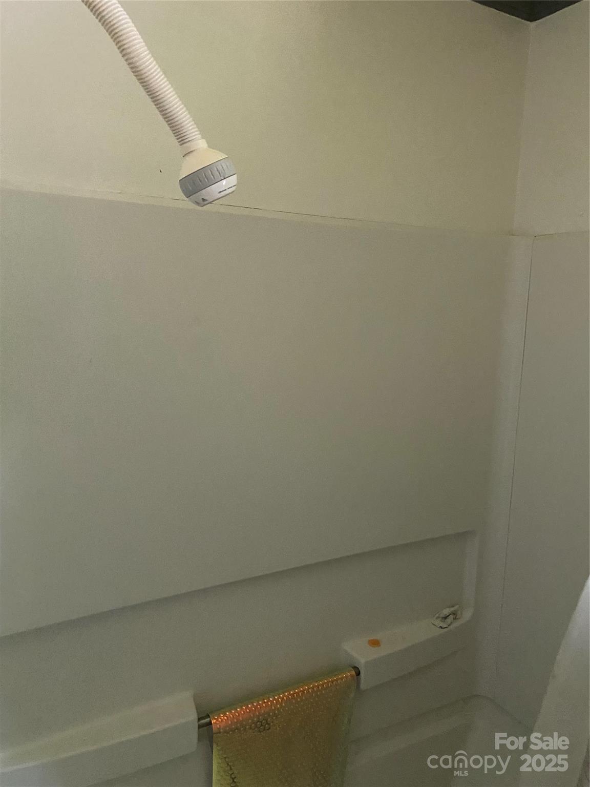 910 Parham Street Property Photo 16