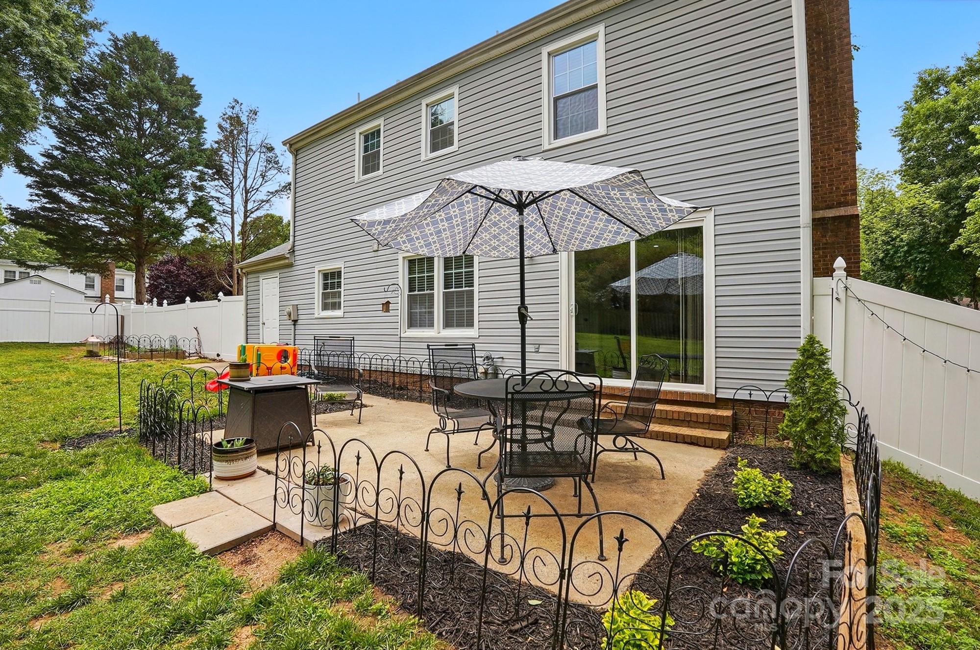 314 Sunnywood Lane Property Photo 17