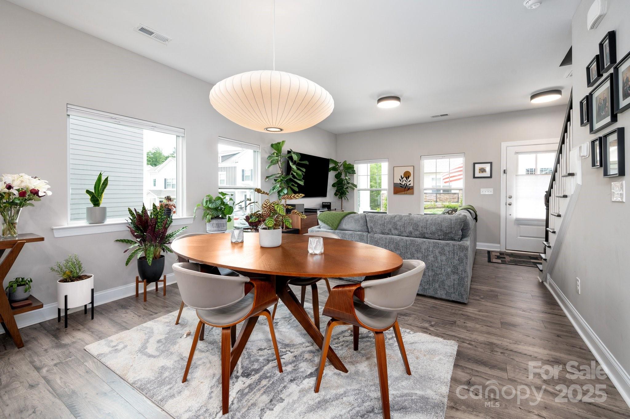 58 Walnut Springs Drive Property Photo 2