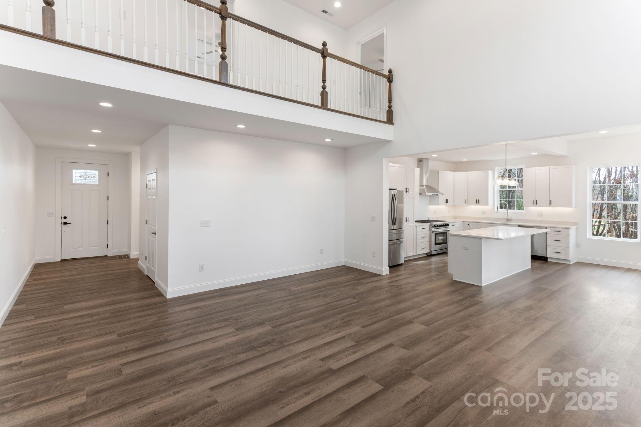 690 Settlers Trail Property Photo 17