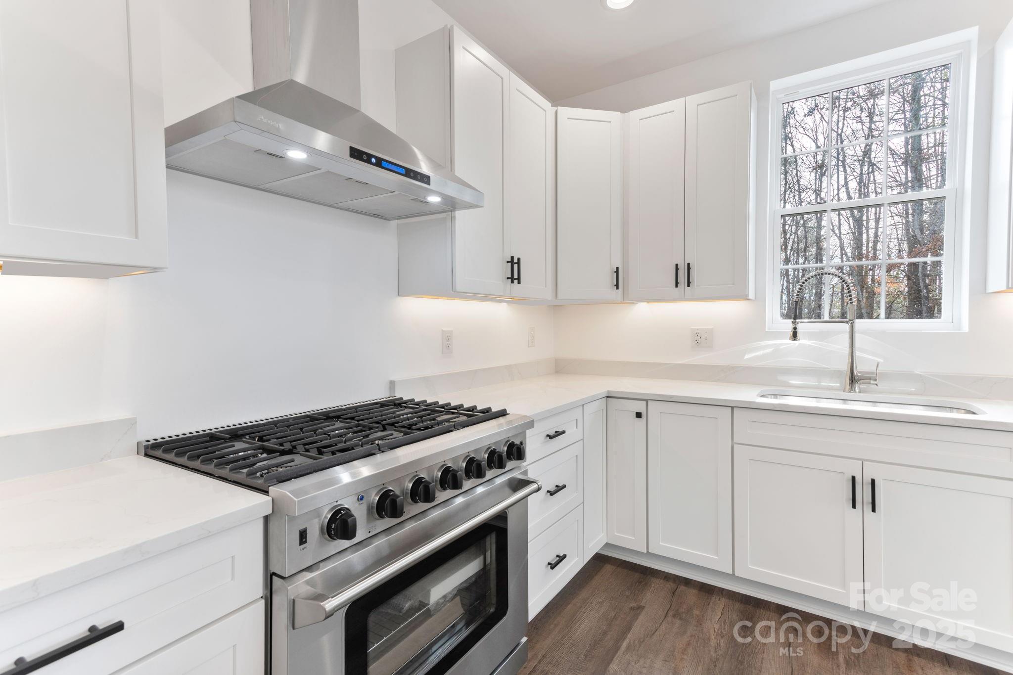 690 Settlers Trail Property Photo 21