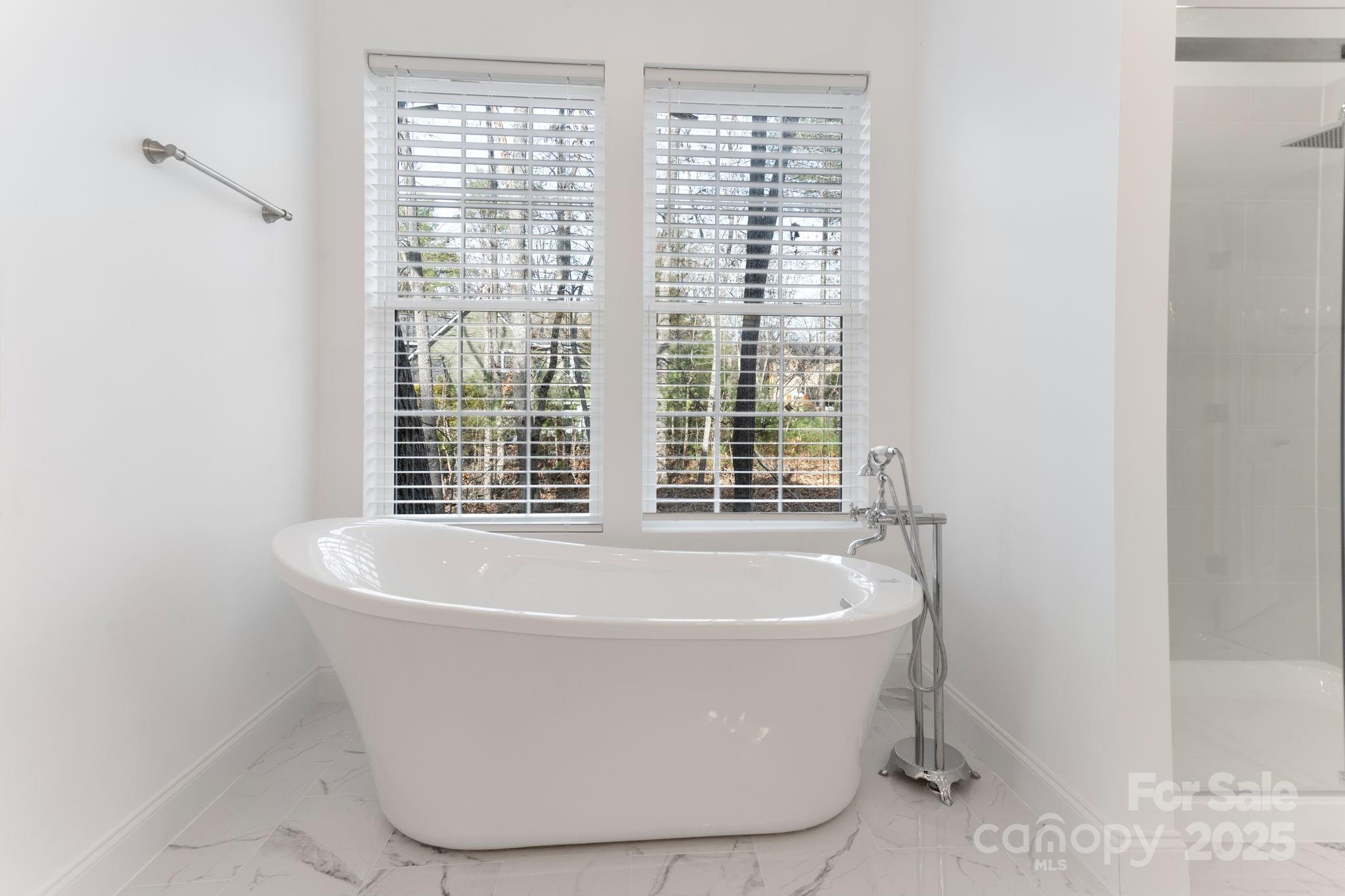 690 Settlers Trail Property Photo 32