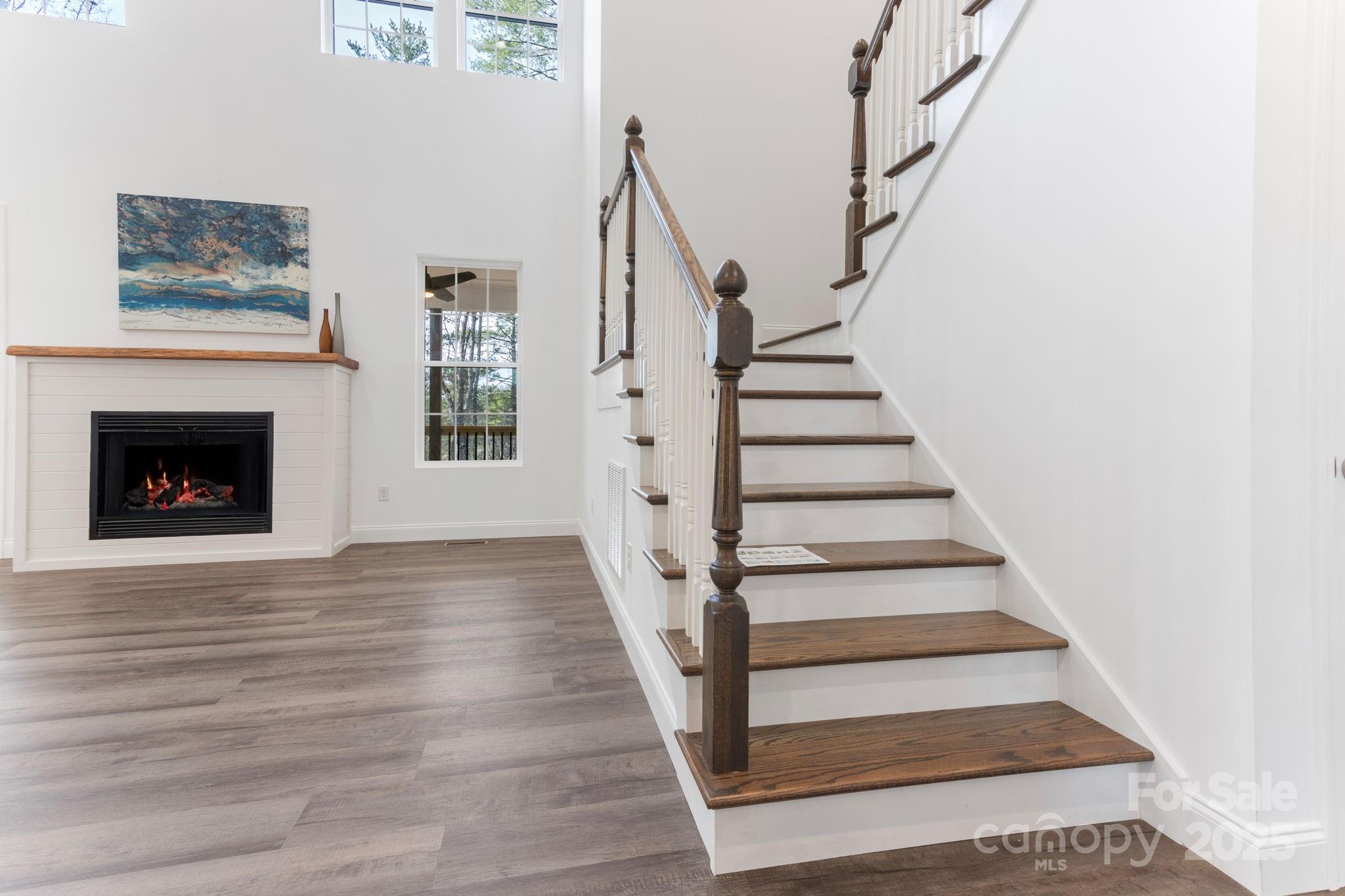 690 Settlers Trail Property Photo 36