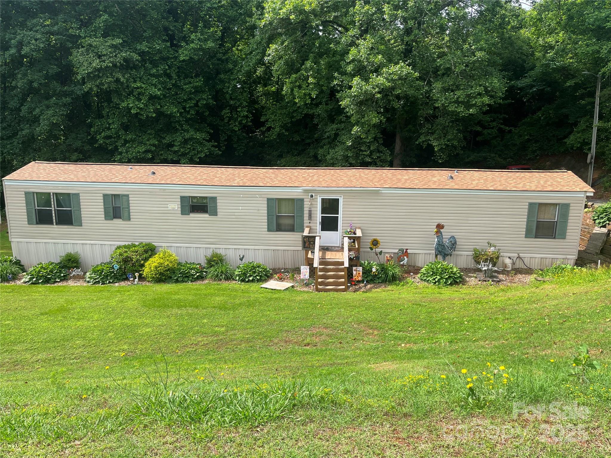 2165 Peanuts Lane Property Photo