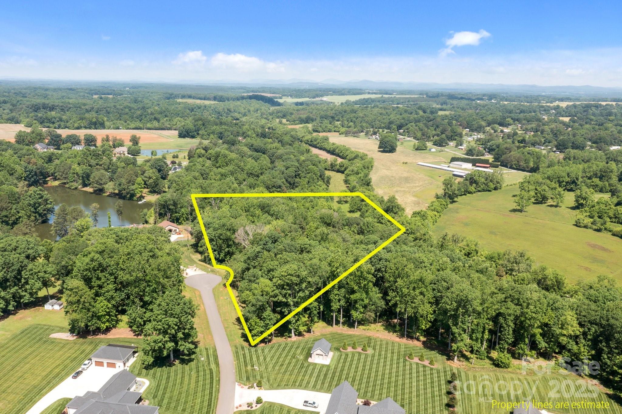 128 Backrush Court Property Photo 2