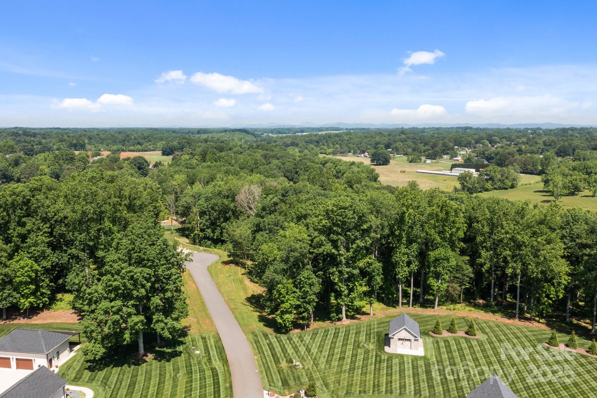 128 Backrush Court Property Photo 6