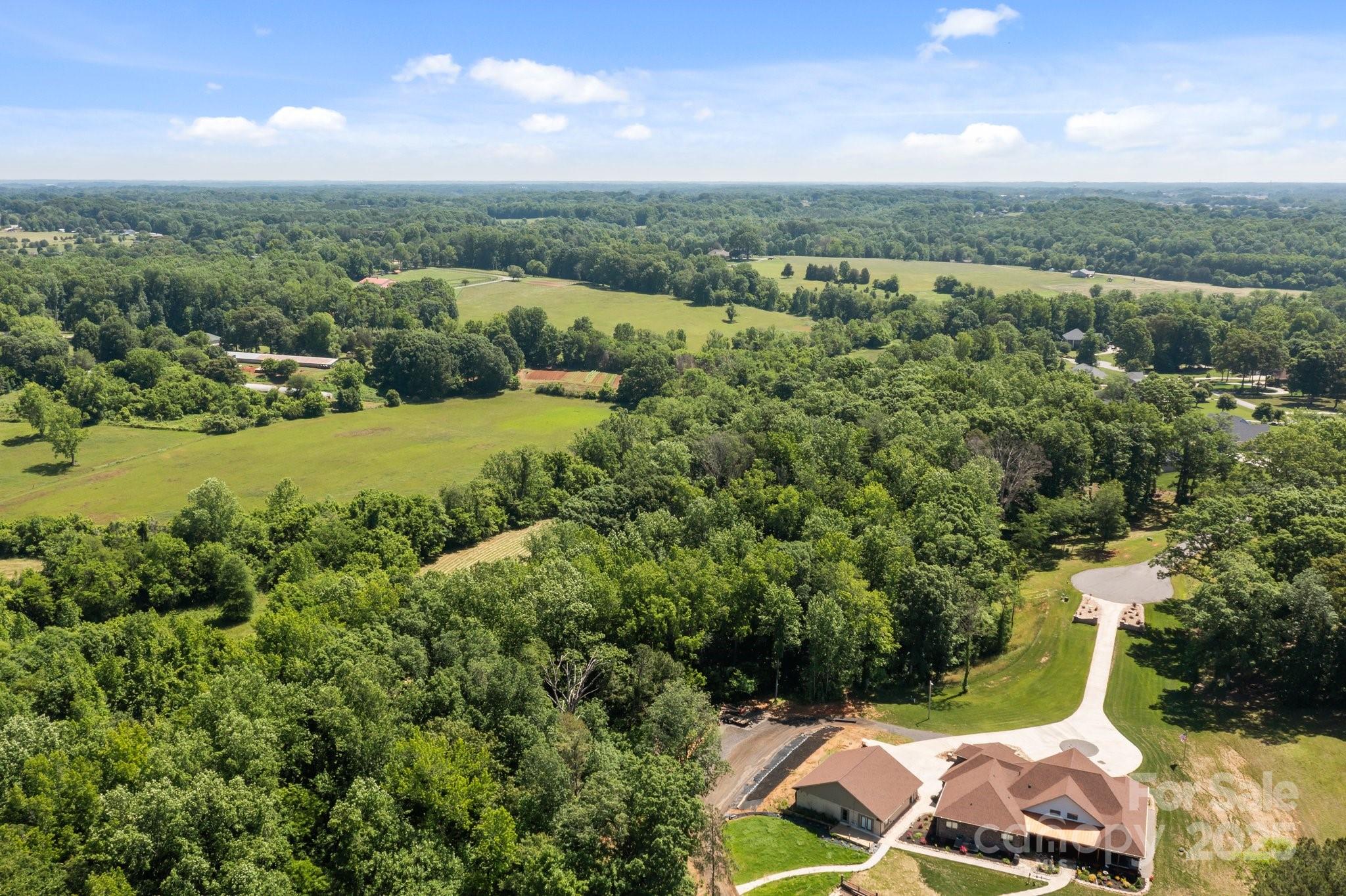 128 Backrush Court Property Photo 12