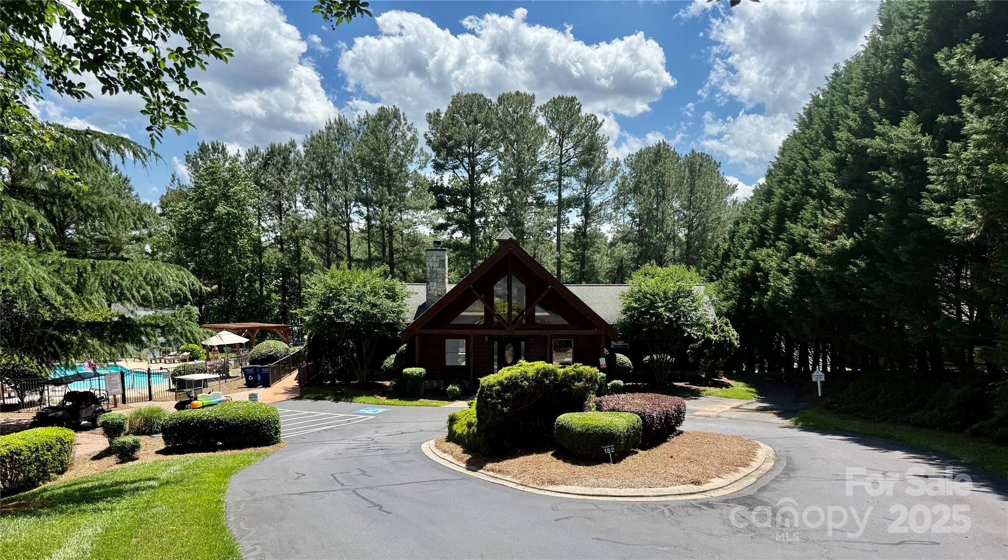 5418 Breakwater Drive Property Photo 1