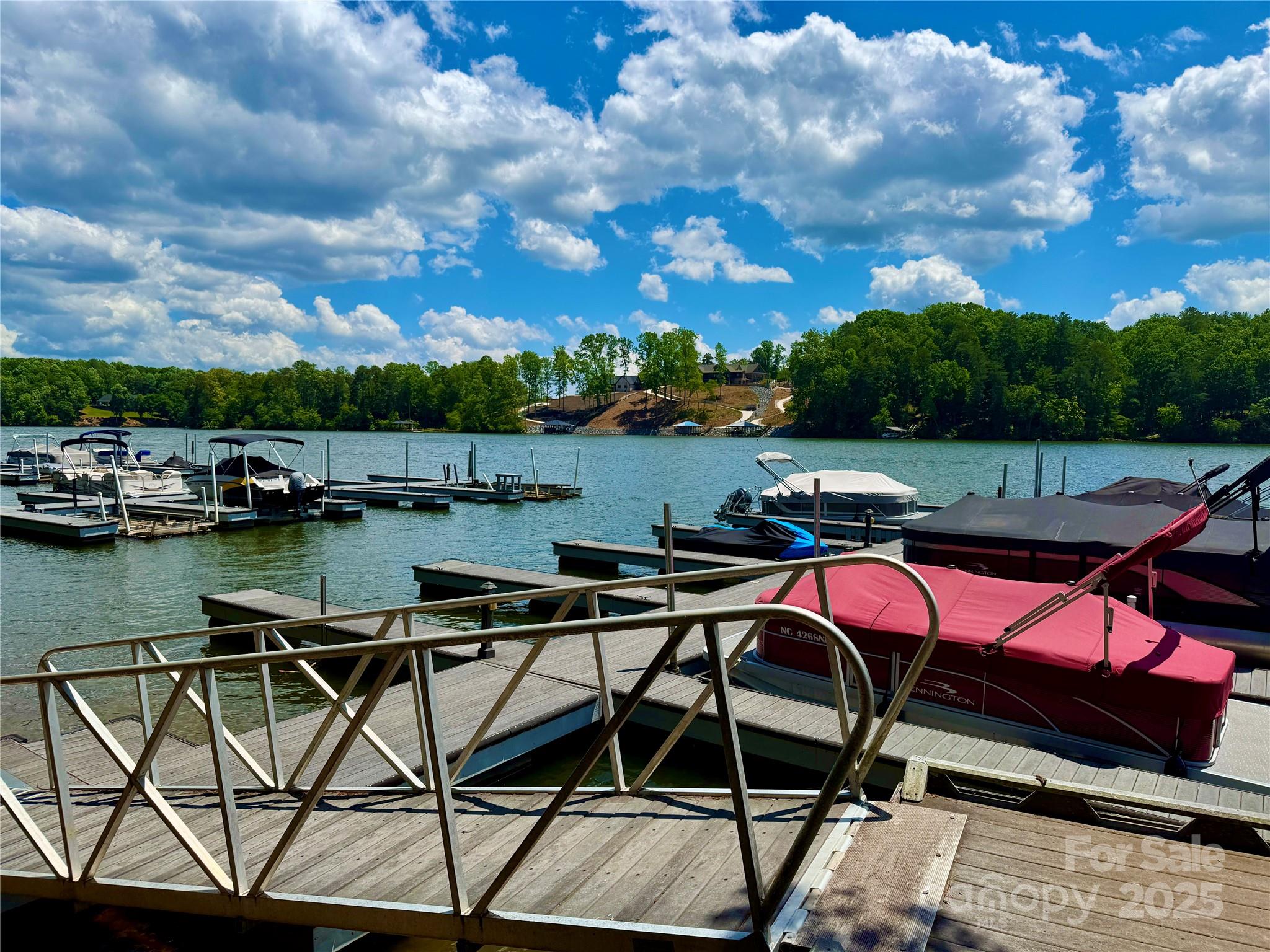 5418 Breakwater Drive Property Photo 4