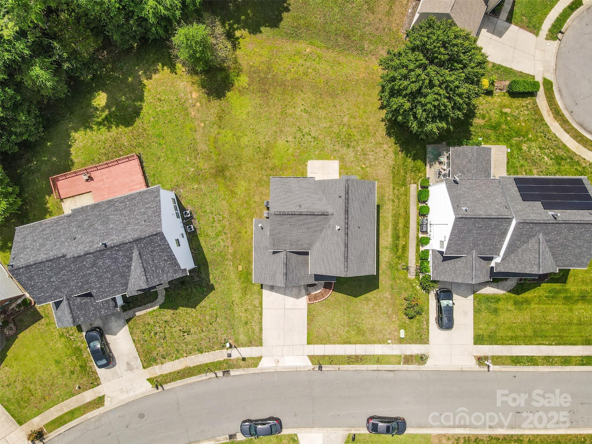 7212 Ravanna Drive Property Photo 4