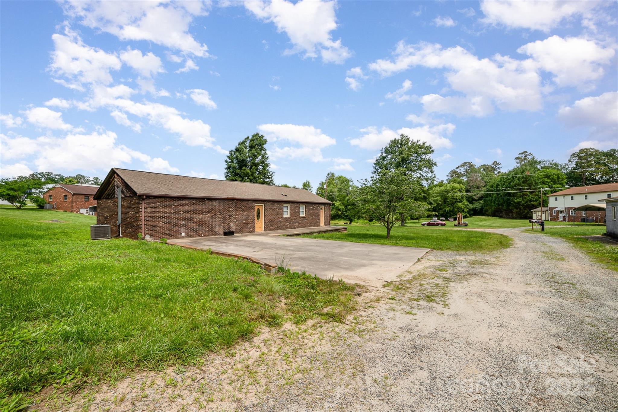 3685 Curleys Fish Camp Road Property Photo 2