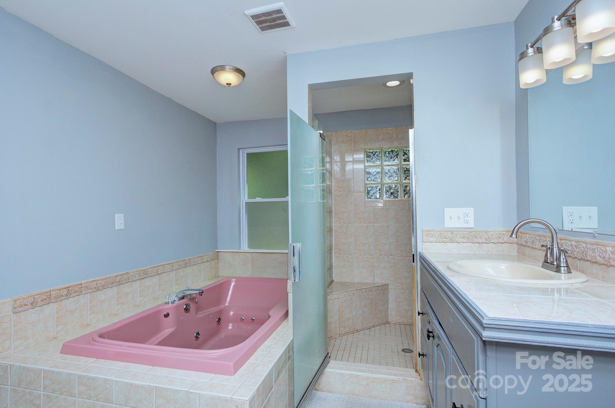 304 White Pine Drive Property Photo 17
