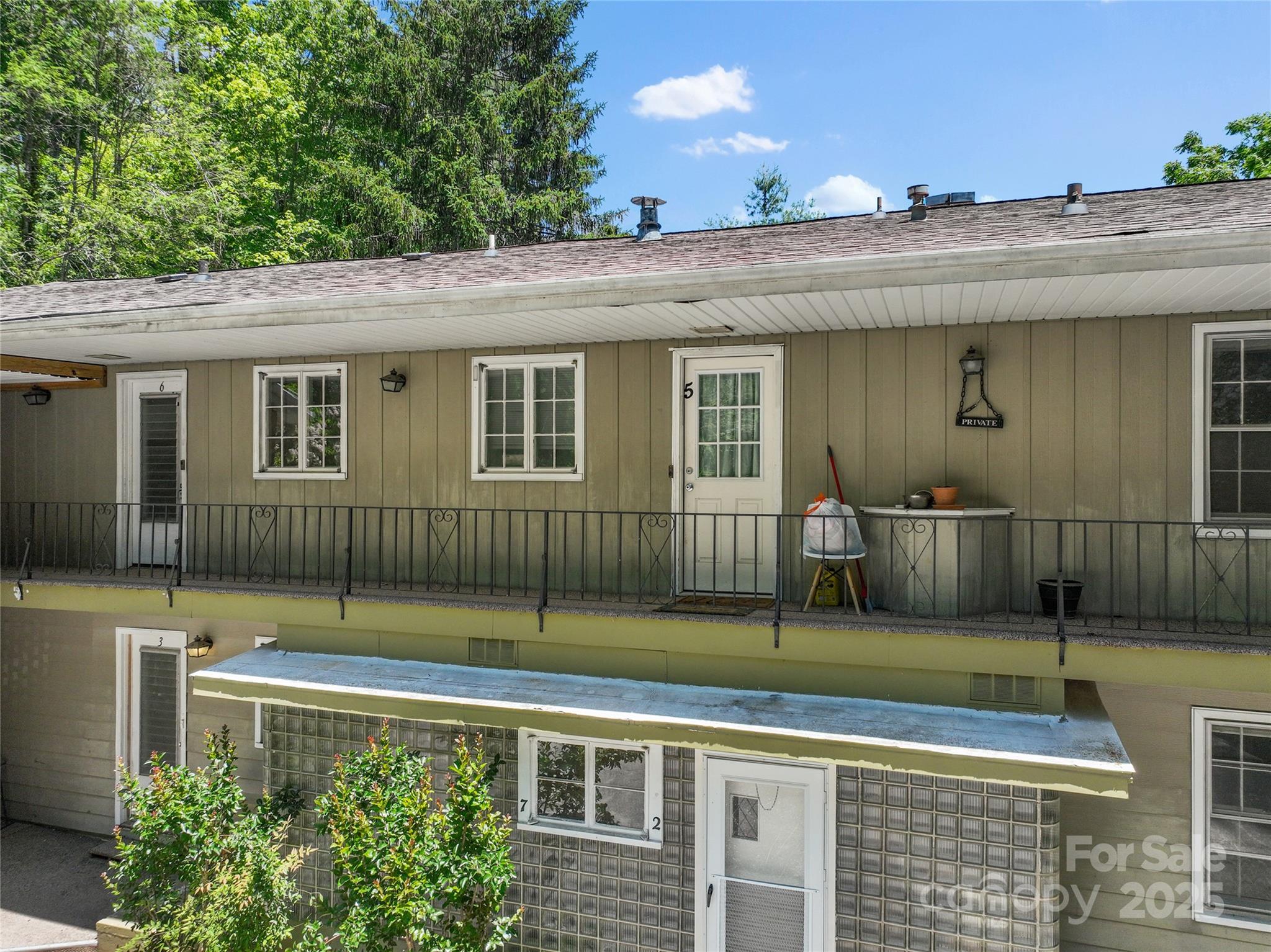 129 Westwood Drive Property Photo 3