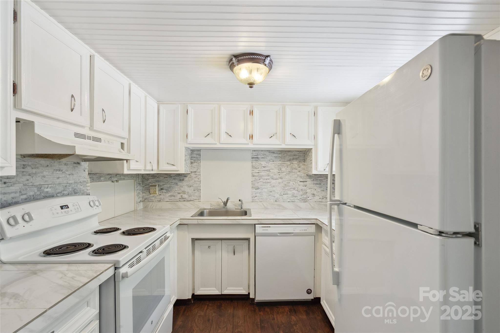 129 Westwood Drive Property Photo 14