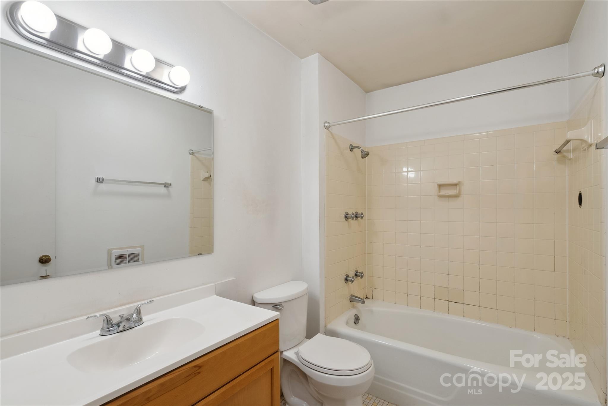 129 Westwood Drive Property Photo 19